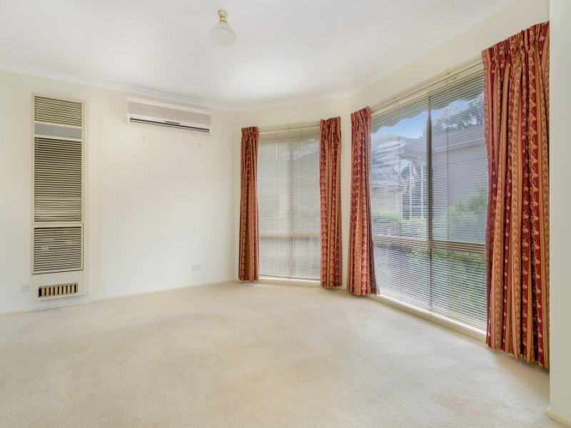 2/10 Middlefield Drive, Blackburn North image 4