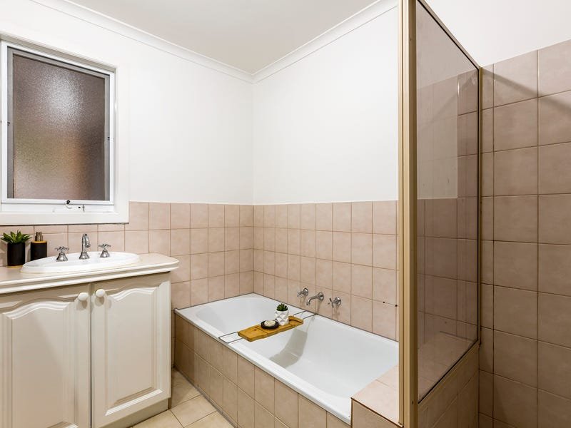 Property Gallery Thumbnail 6