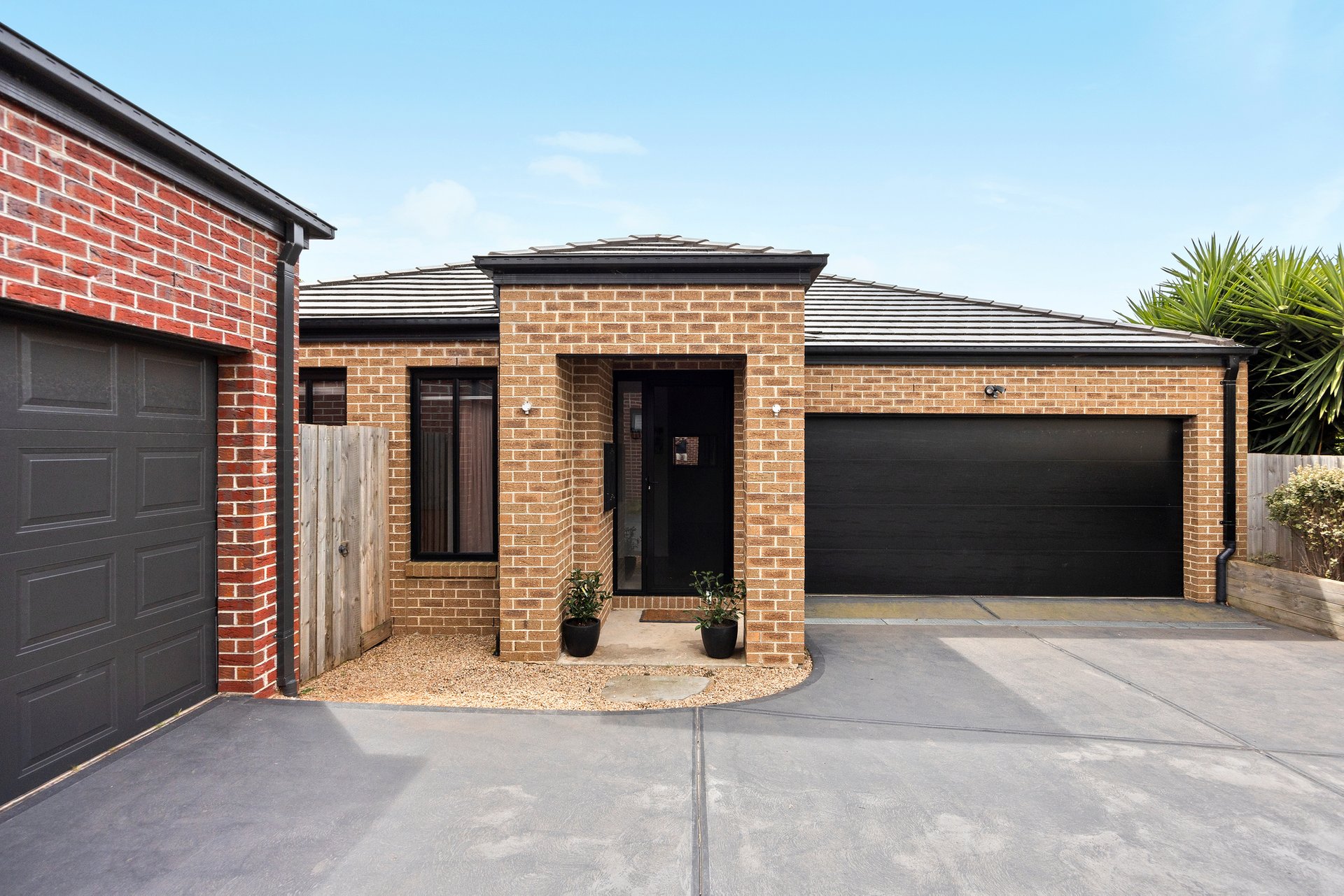 Property Gallery Thumbnail 8