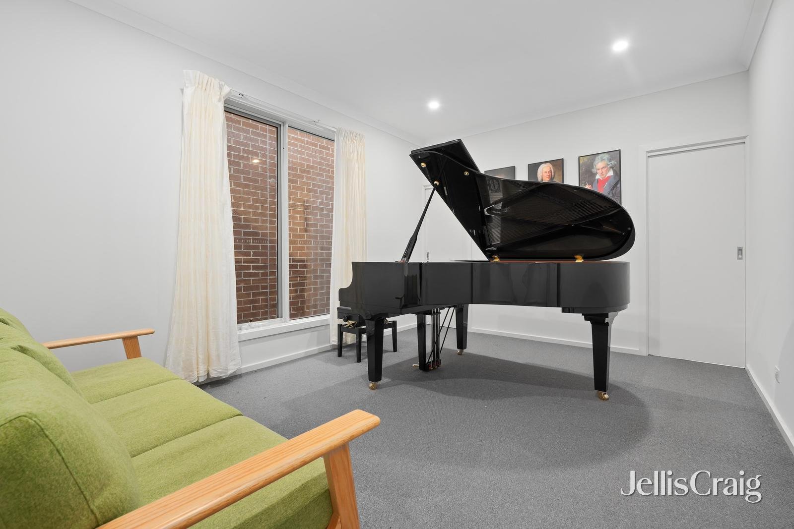 2/10 Morocco Court, Glen Waverley image 11