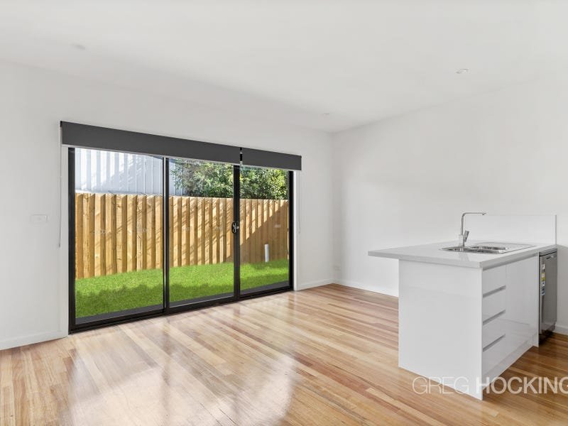 2/10 Murphy Street, Altona North image 4