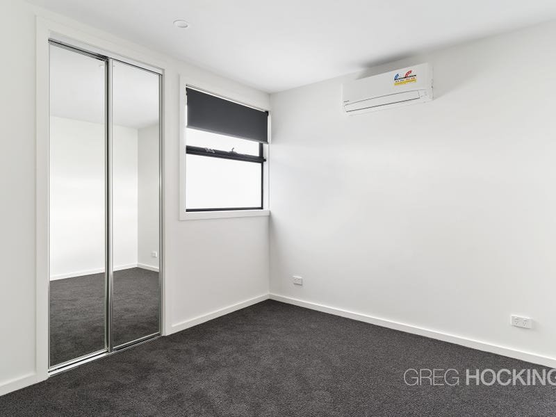 2/10 Murphy Street, Altona North image 5