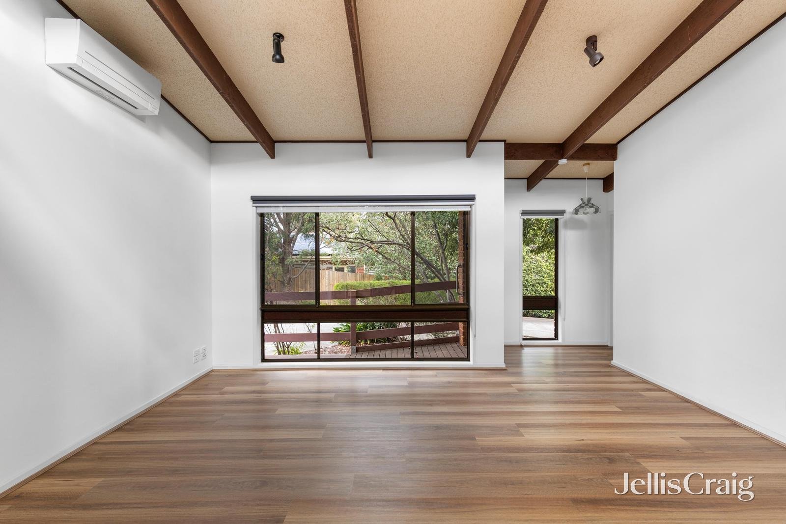 2/10 Natimuk Street, Greensborough image 2