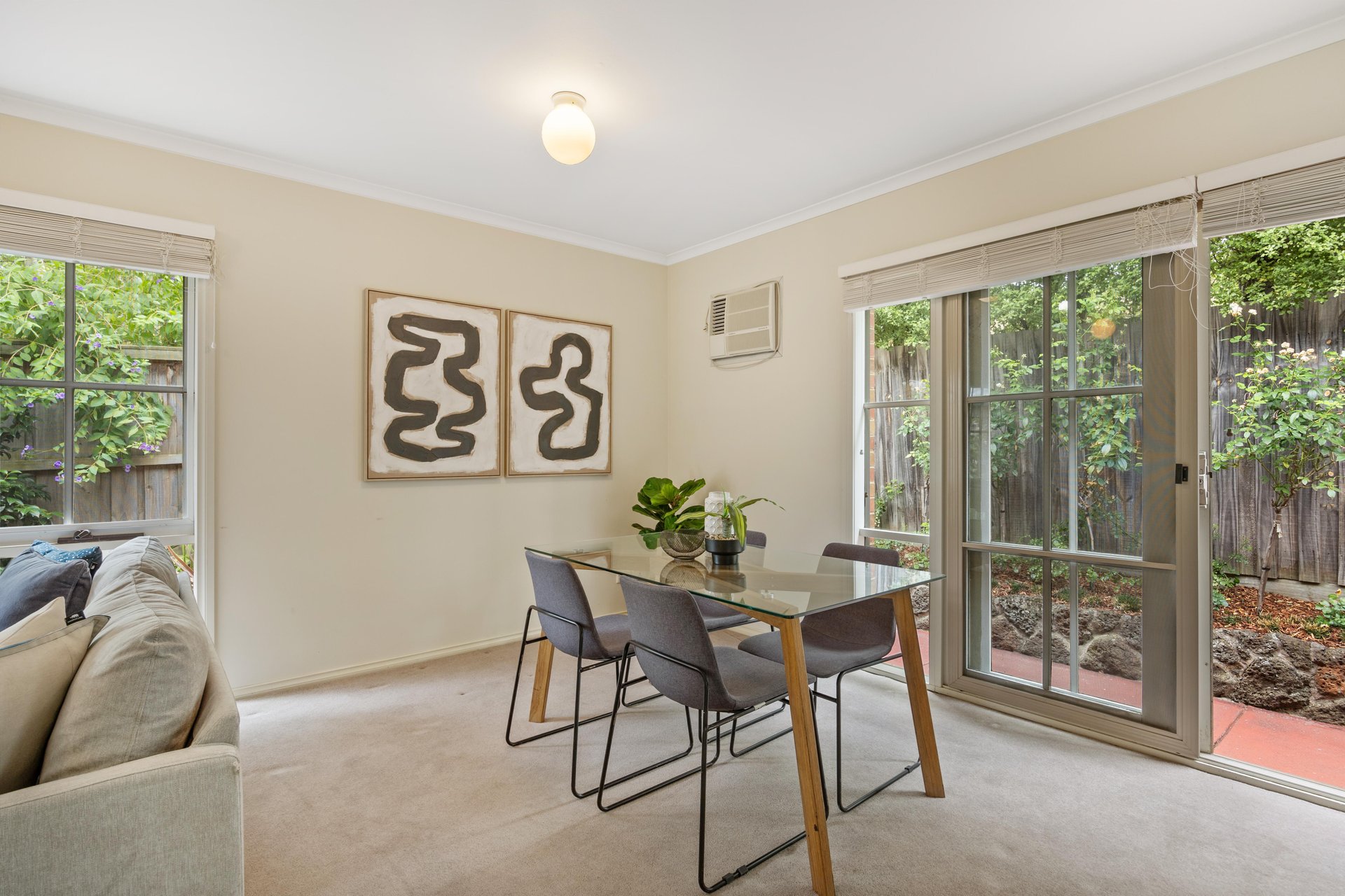 2/10 Northcote Avenue, Balwyn image 2