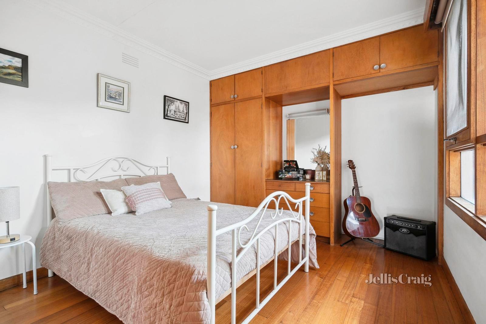 2/10 Philip Street, Manifold Heights image 9