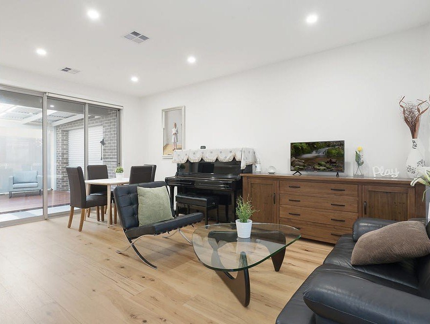 2/10 Pippin Avenue, Glen Waverley image 2