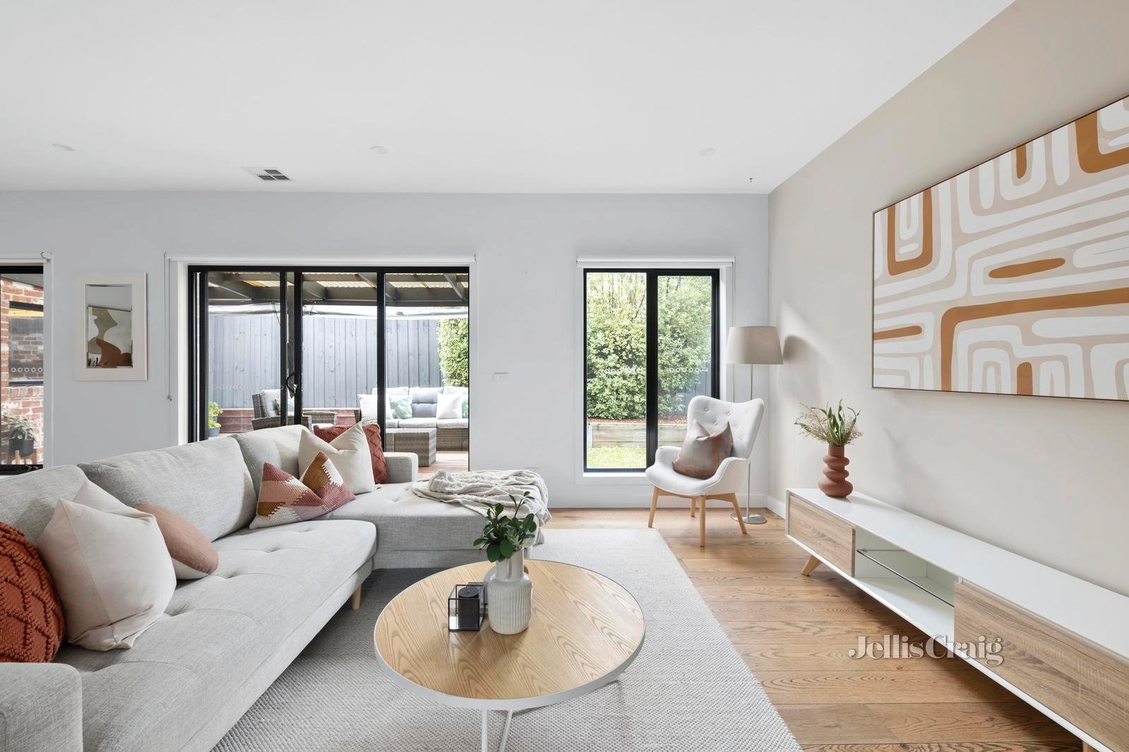 2/10 Regina Street, Ringwood image 3