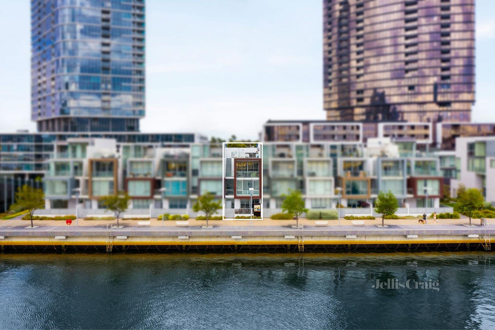 210 River Esplanade, Docklands image 2