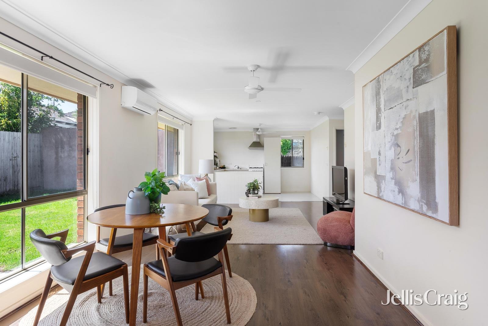 2/10 Schulz Street, Bentleigh&nbsp;East image 2