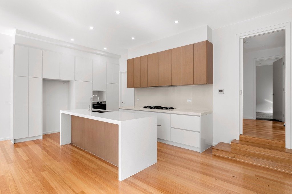 2/10 Talbot Street, Templestowe Lower image 3