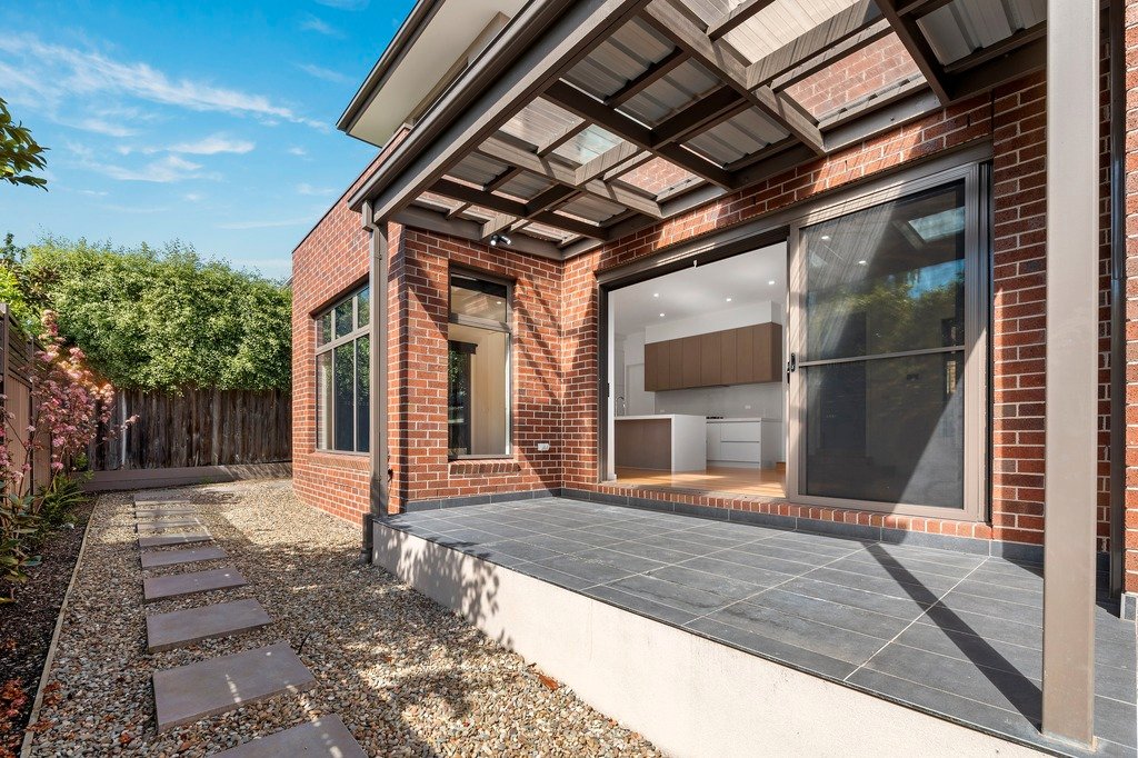 2/10 Talbot Street, Templestowe Lower image 6