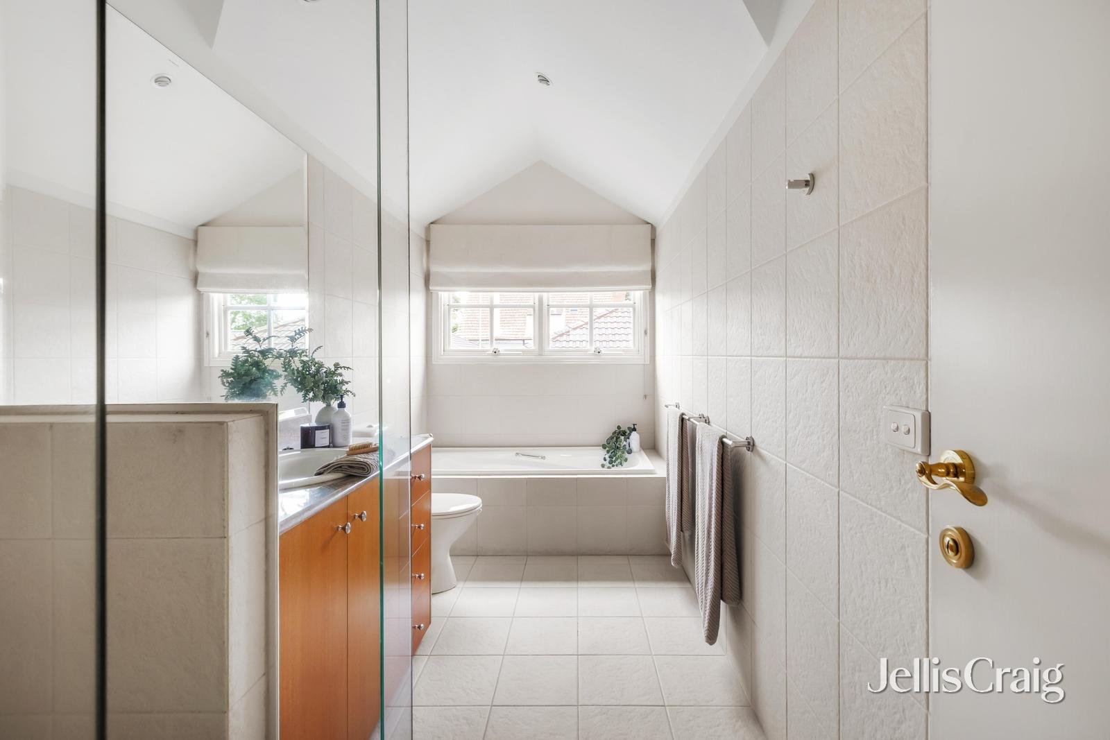 2/10 Tollington Avenue, Malvern&nbsp;East image 7