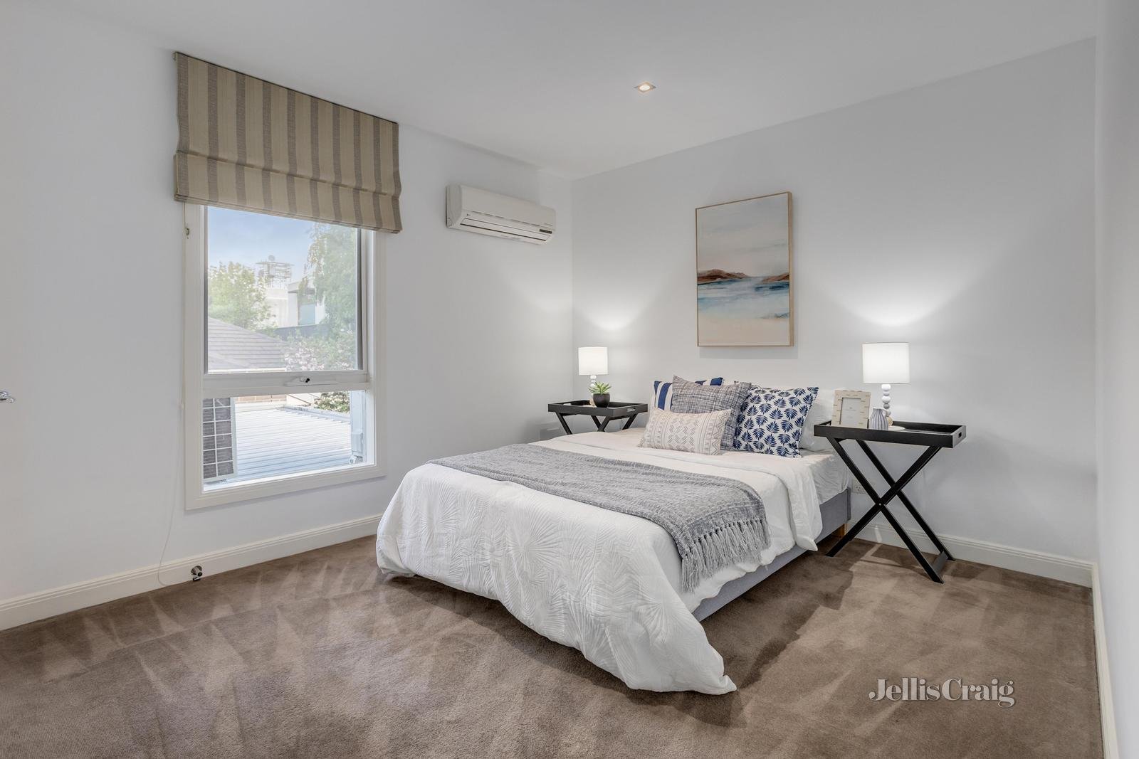 2/10 Valonia Avenue, Surrey Hills image 8