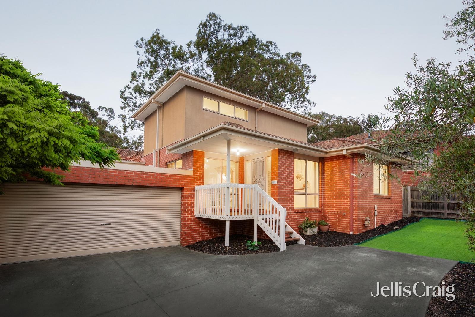 2/100 Diamond Creek Road, Greensborough image 1