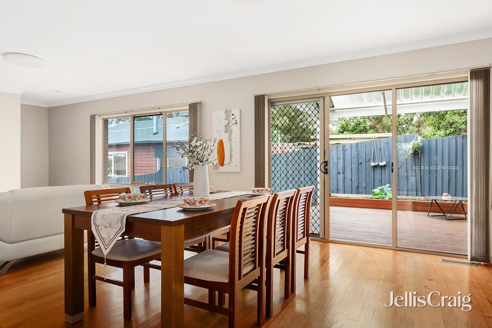 2/100 Diamond Creek Road, Greensborough image 3