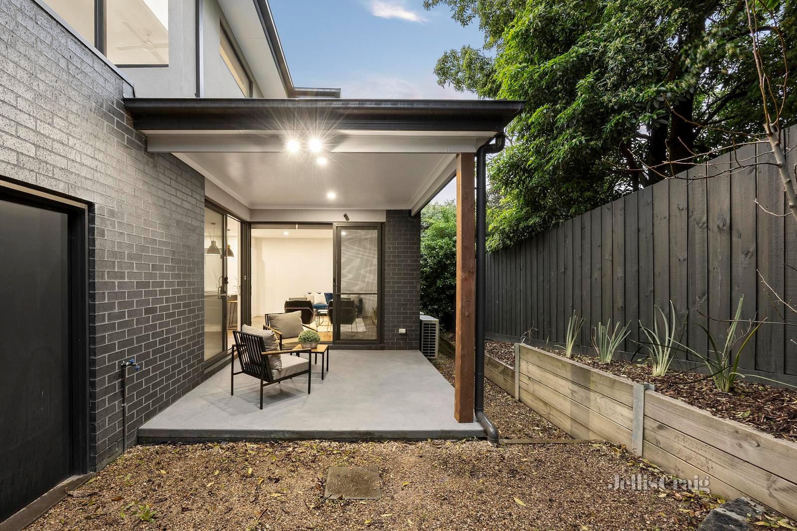 2/100 Foote Street, Templestowe Lower image 15