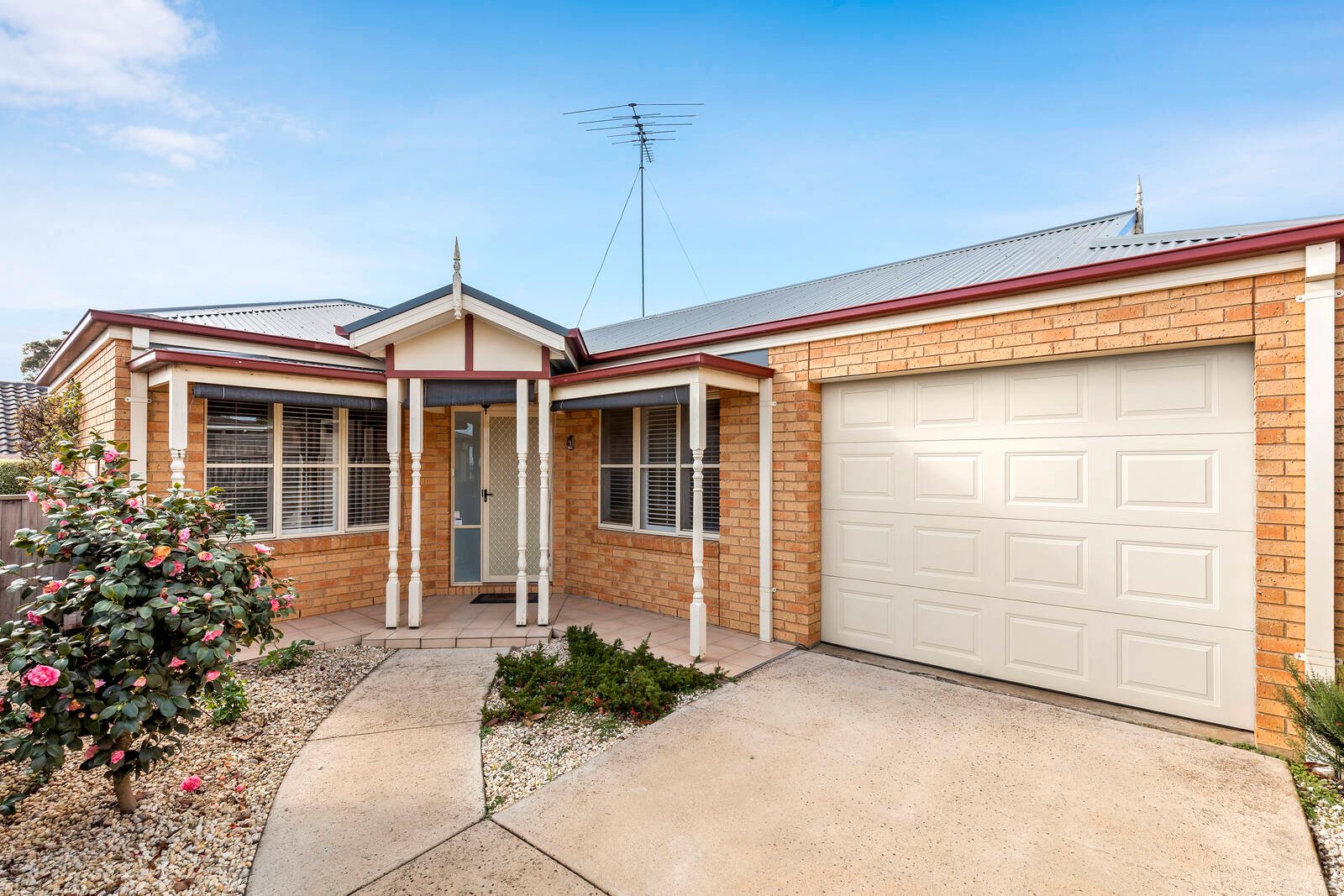 Property Gallery - Main Image