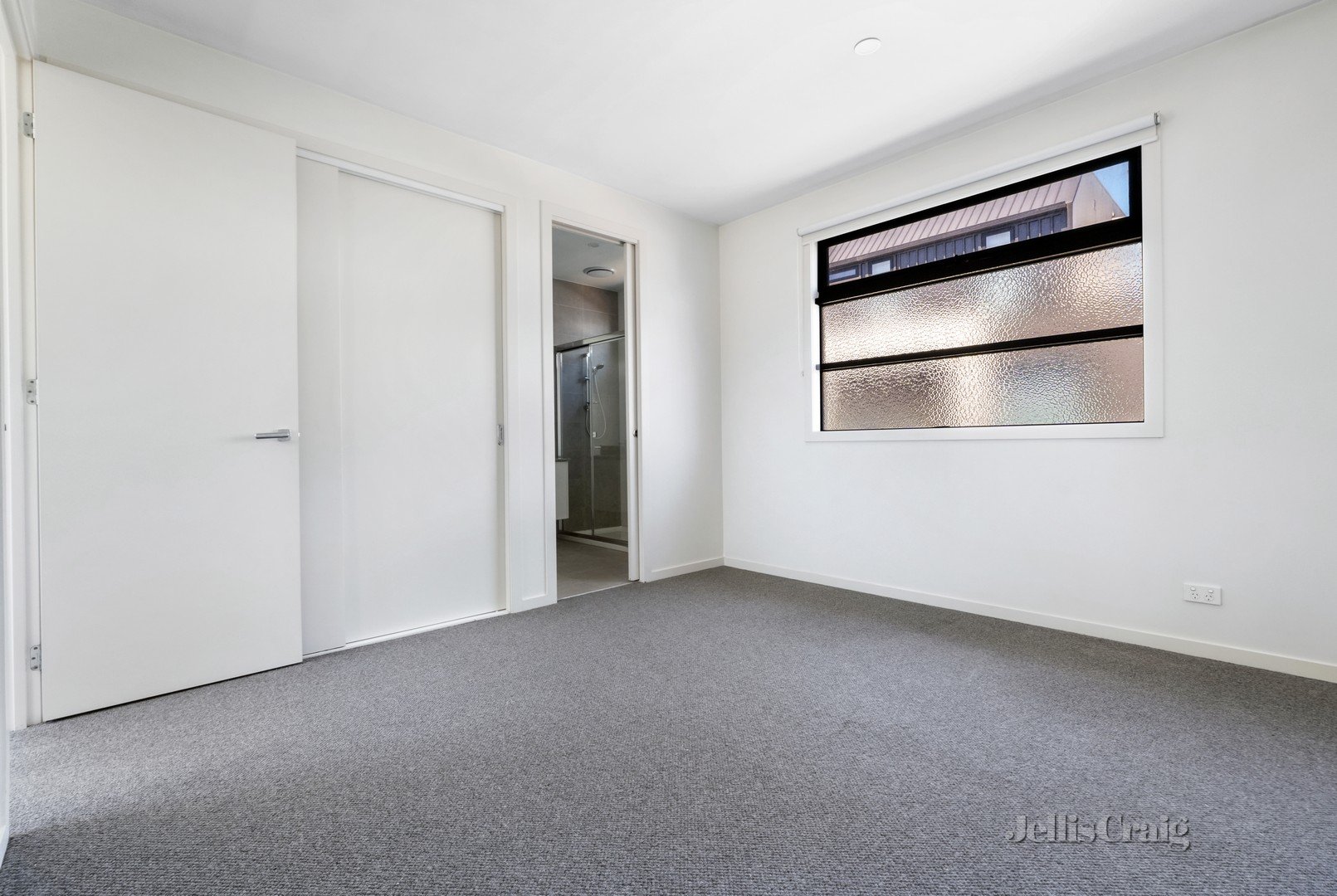 2/100 Station Street, Aspendale image 5