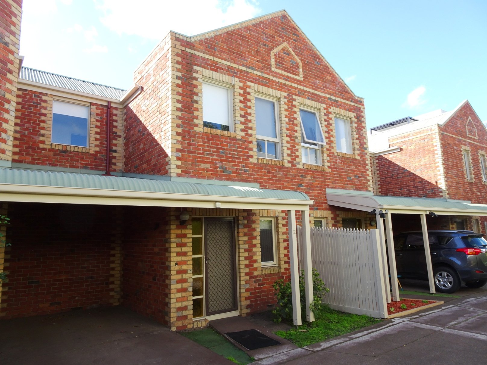 2/100 Stokes Street, Port Melbourne RT Edgar
