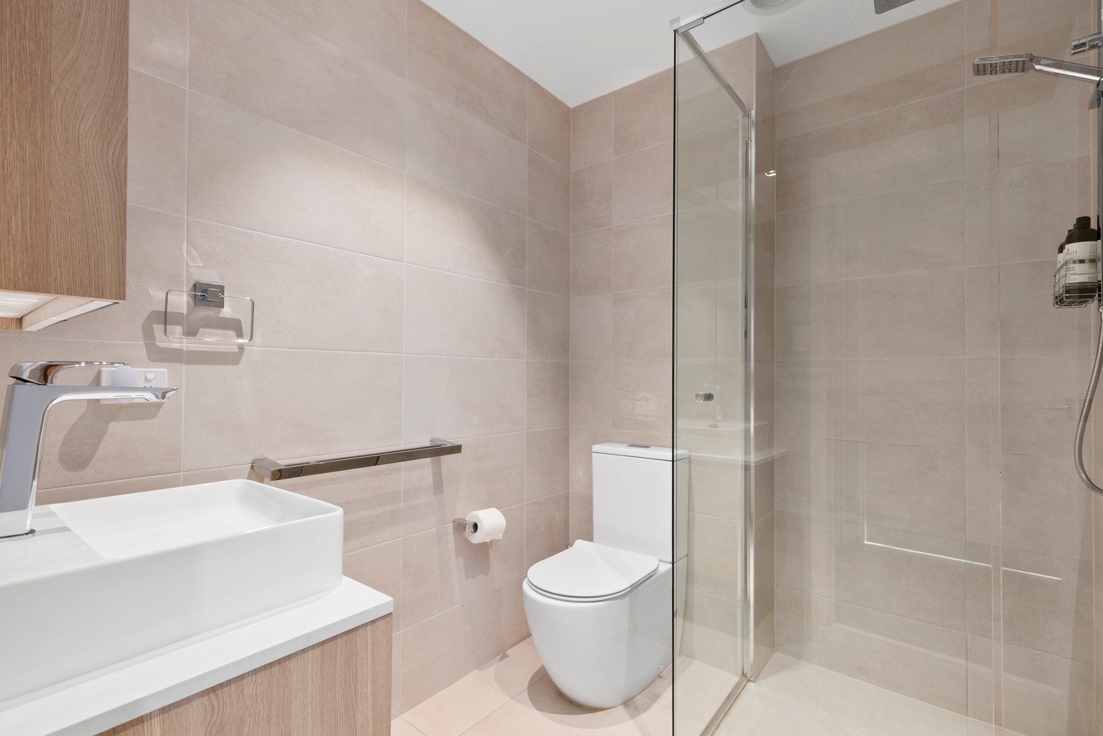 Property Gallery Thumbnail 8