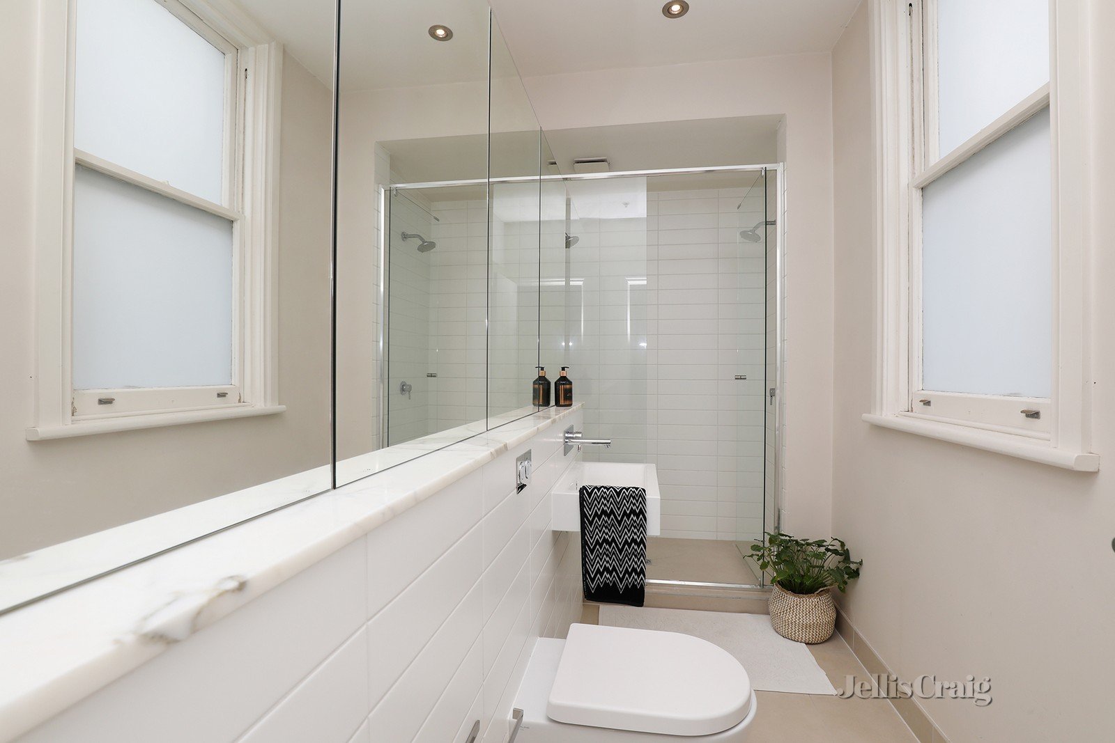 2/101 Alma Road, St&nbsp;Kilda&nbsp;East image 5