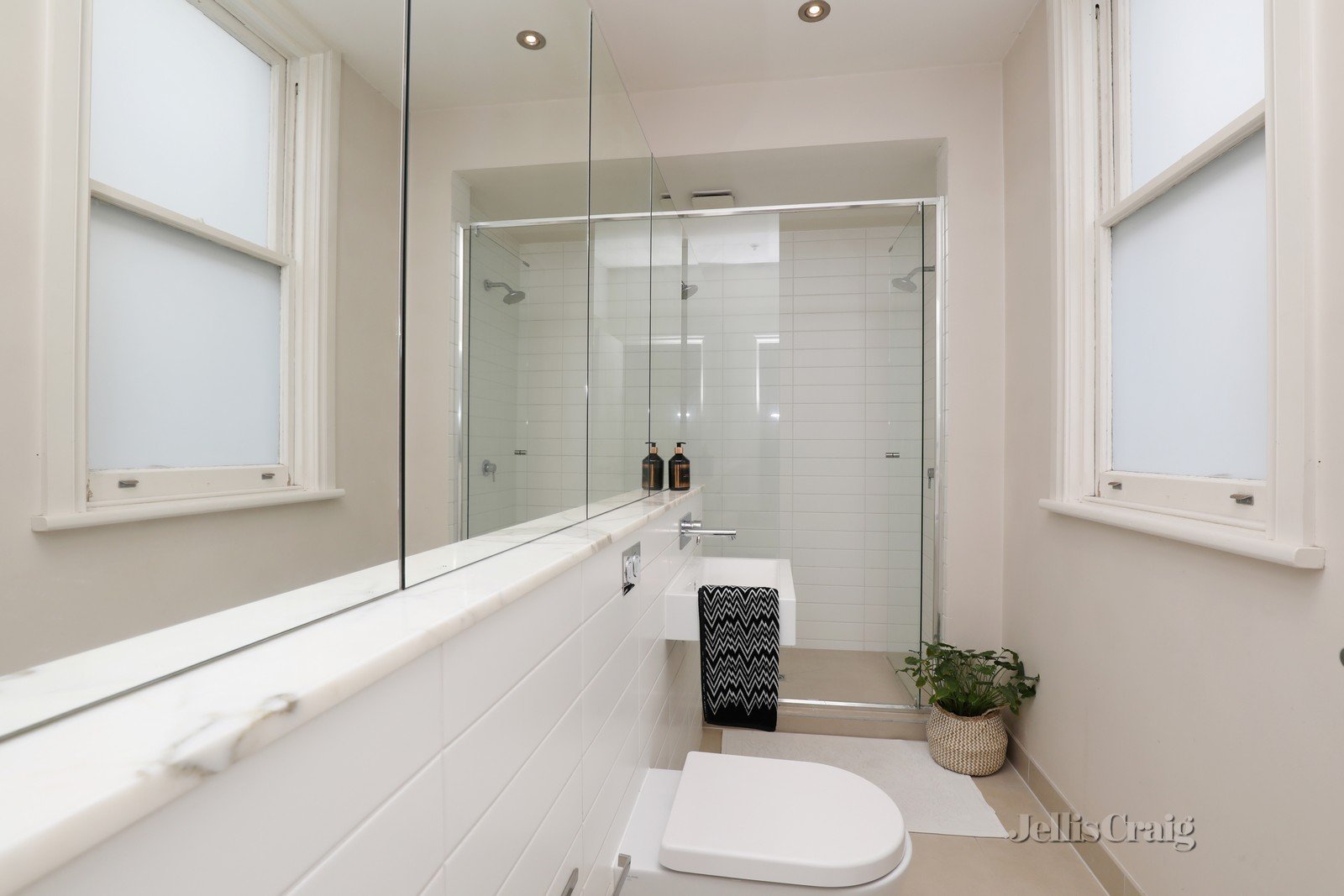 2/101 Alma Road, St&nbsp;Kilda&nbsp;East image 11