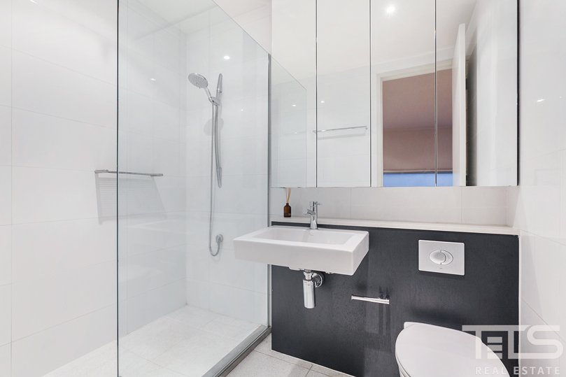 2/101 Crown Street, Richmond image 8