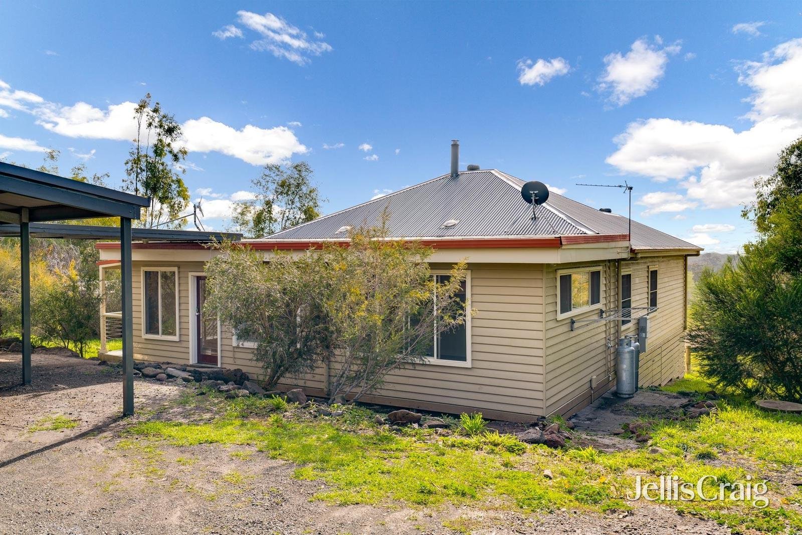 2101 Lyell Road, Redesdale image 7