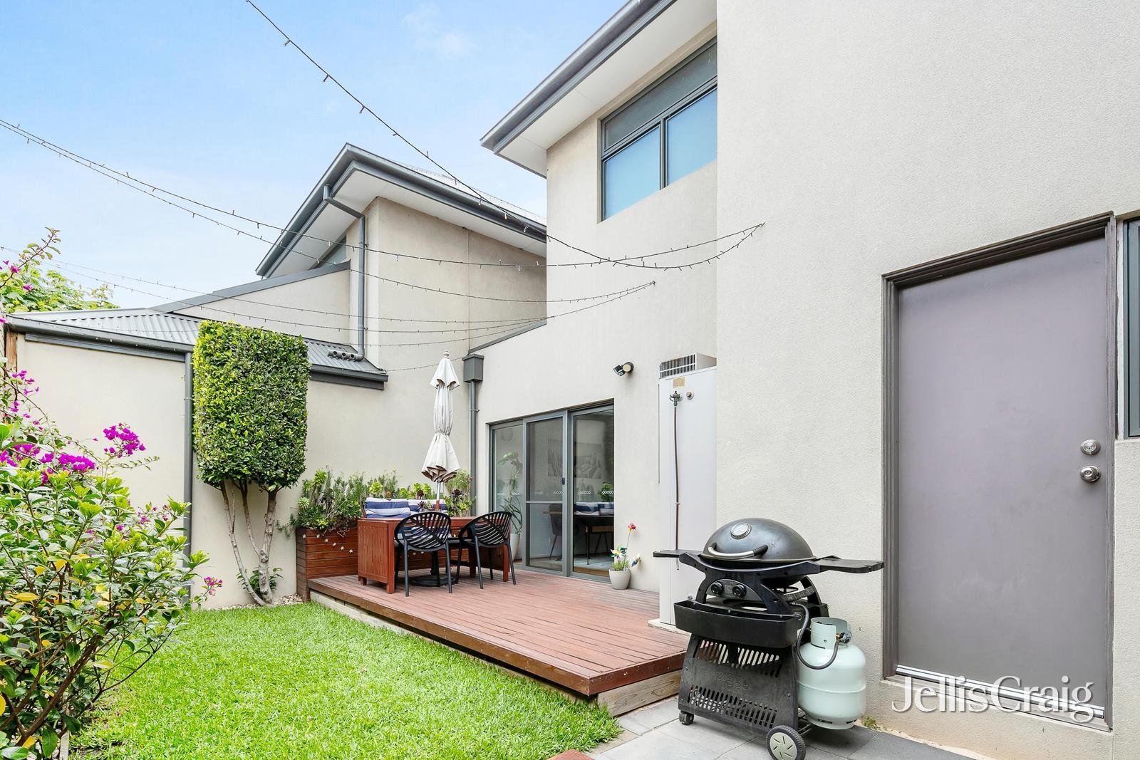 2/101 Millers Road, Altona North image 10