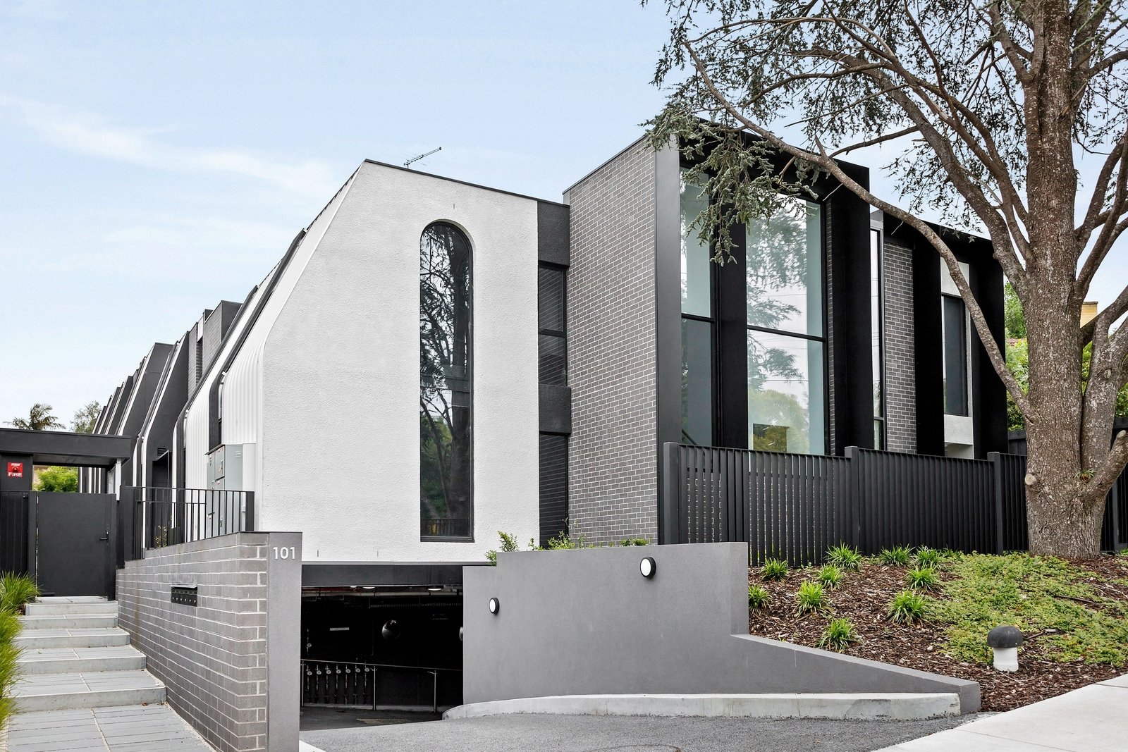 Property Gallery - Main Image
