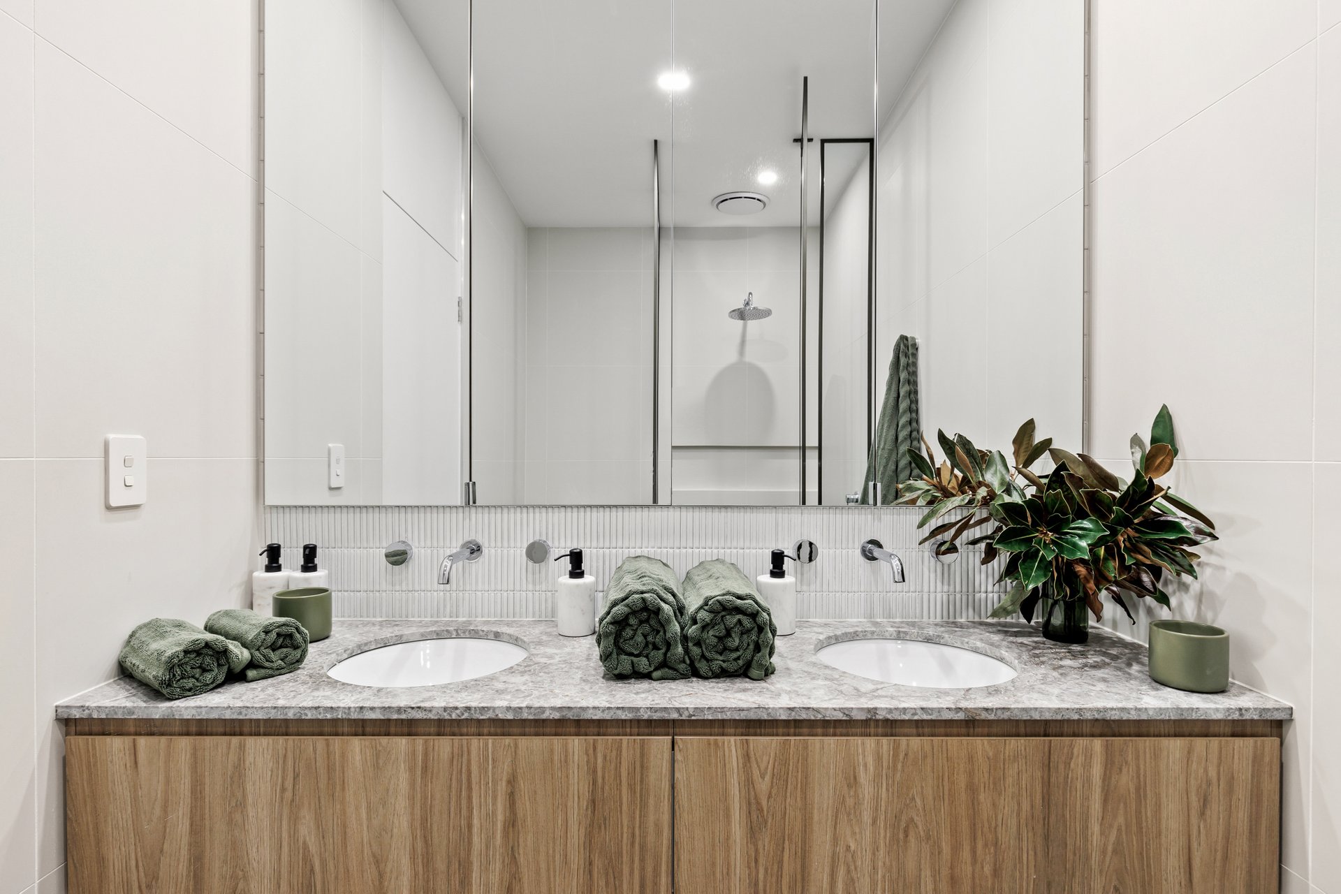 Property Gallery Thumbnail 8