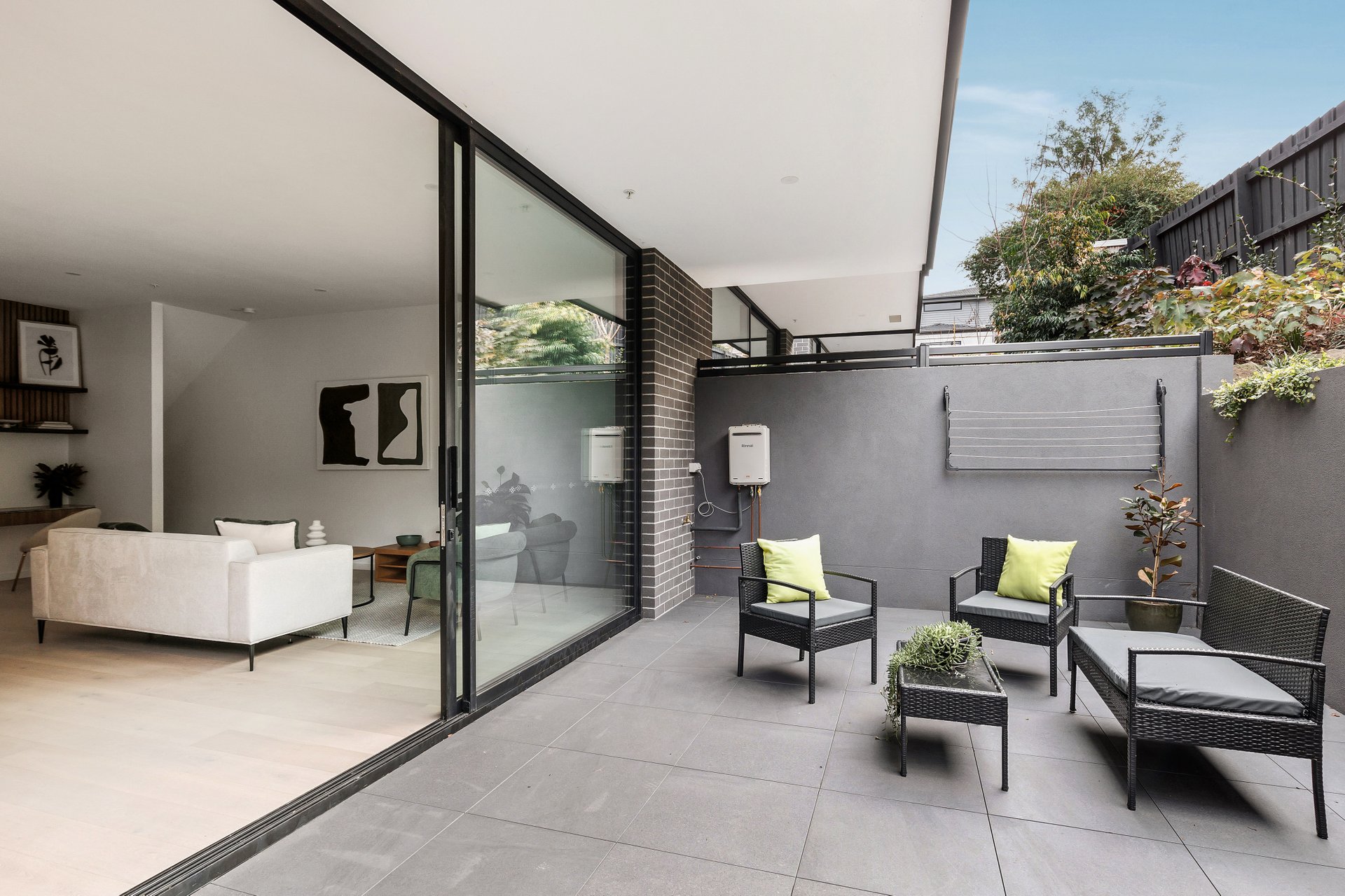 Property Gallery Thumbnail 6