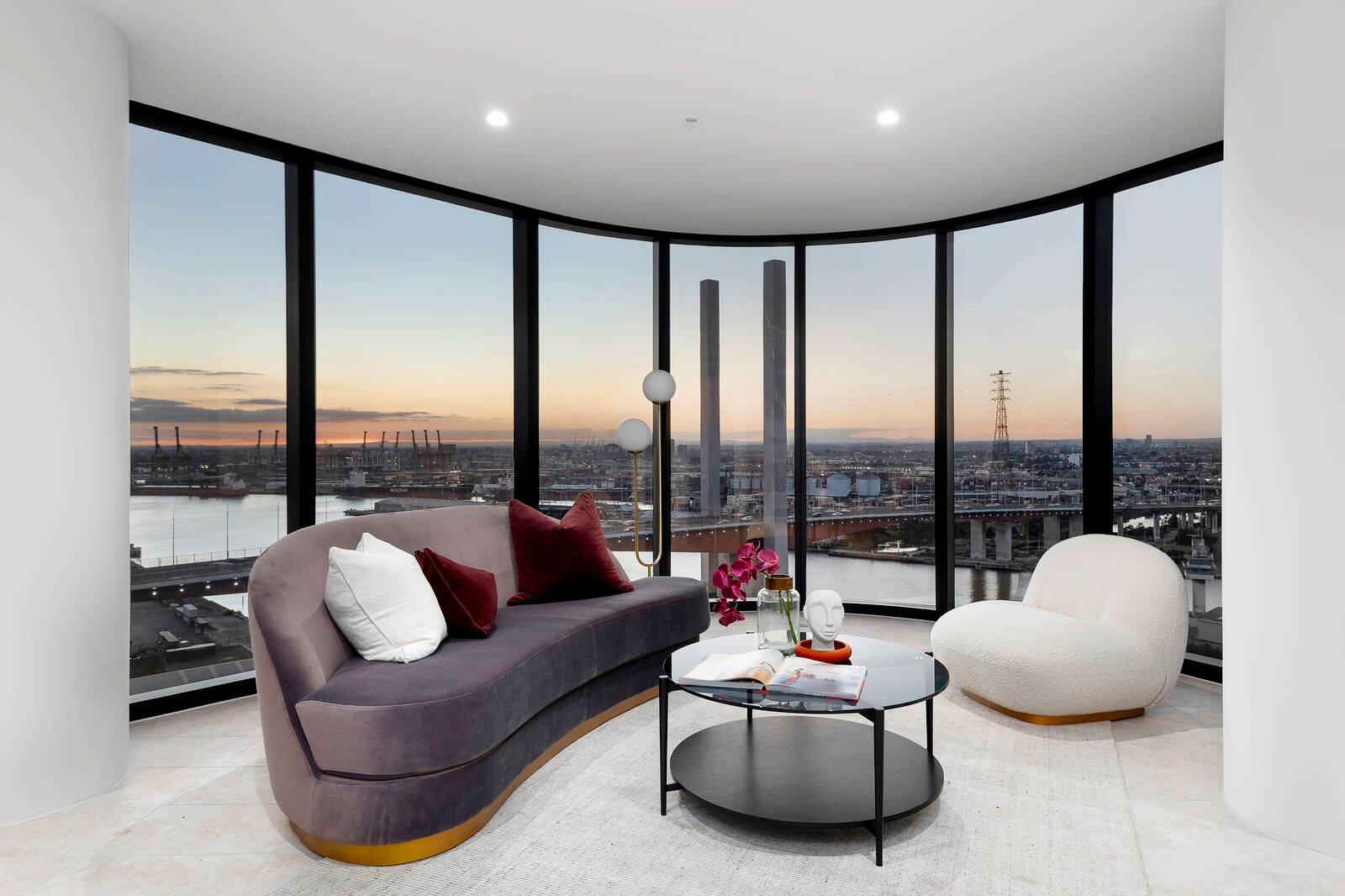 2101/103 South Wharf Drive, Docklands image 2