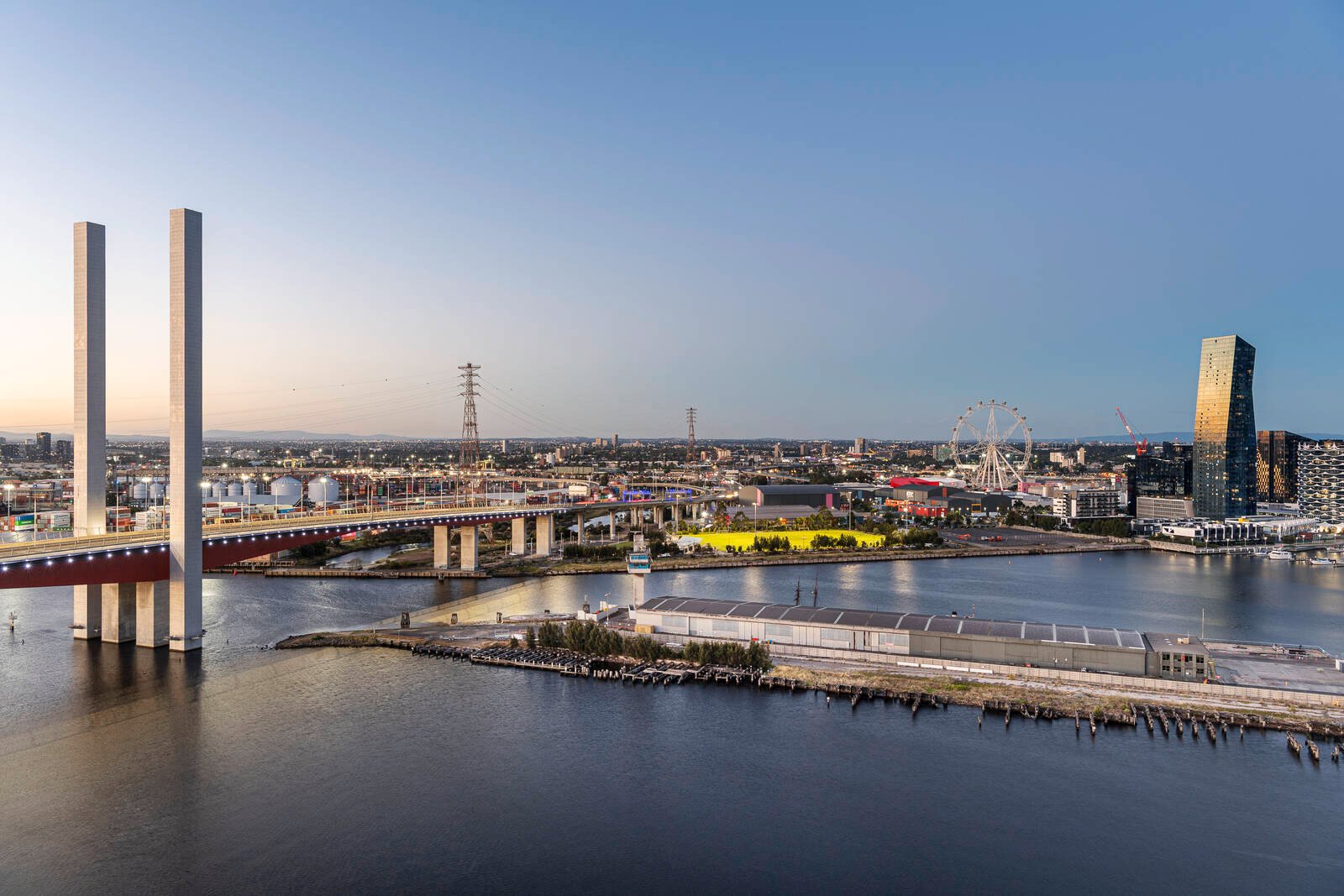 2101/103 South Wharf Drive, Docklands image 3