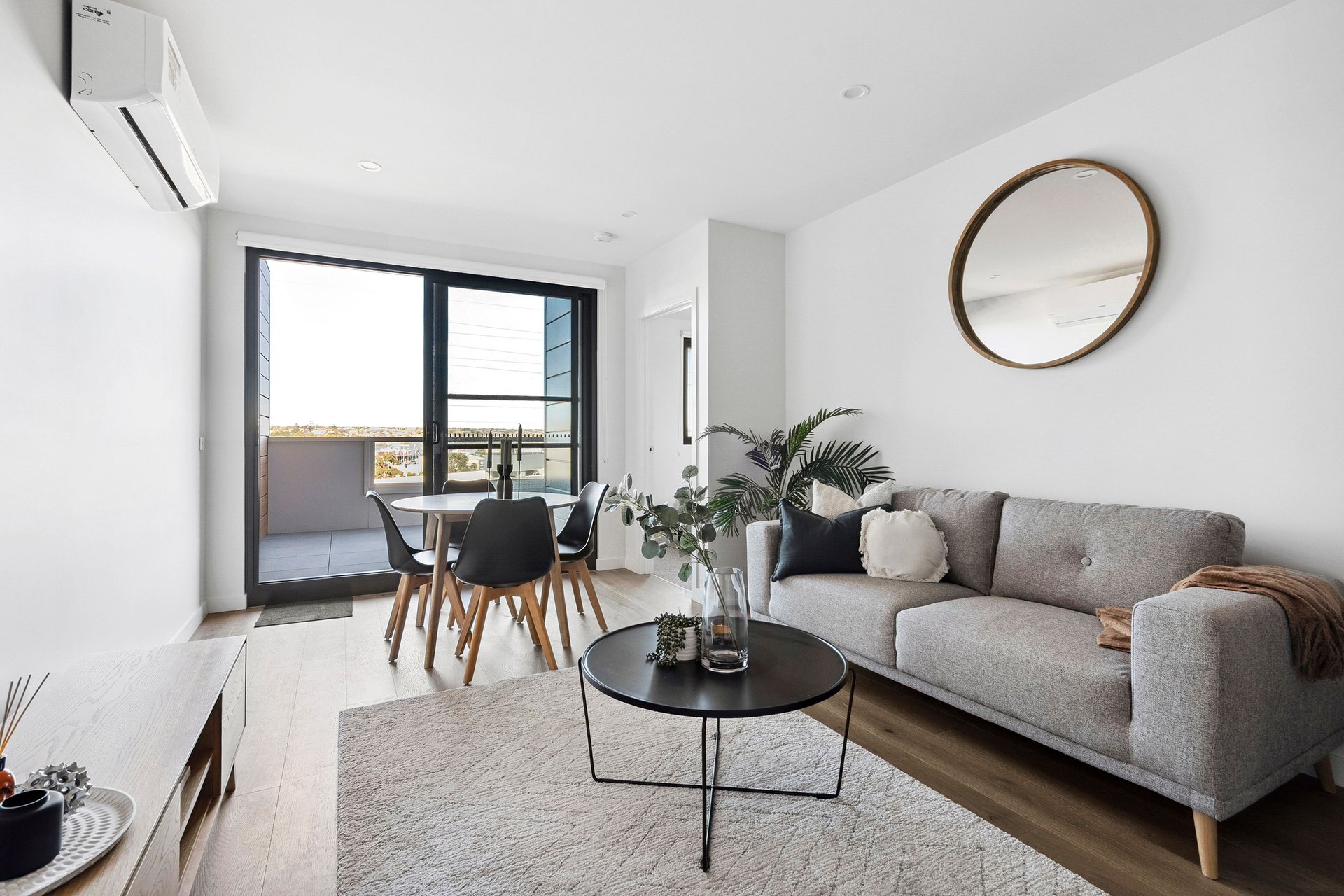 2101/104 Colac Road, Highton image 2