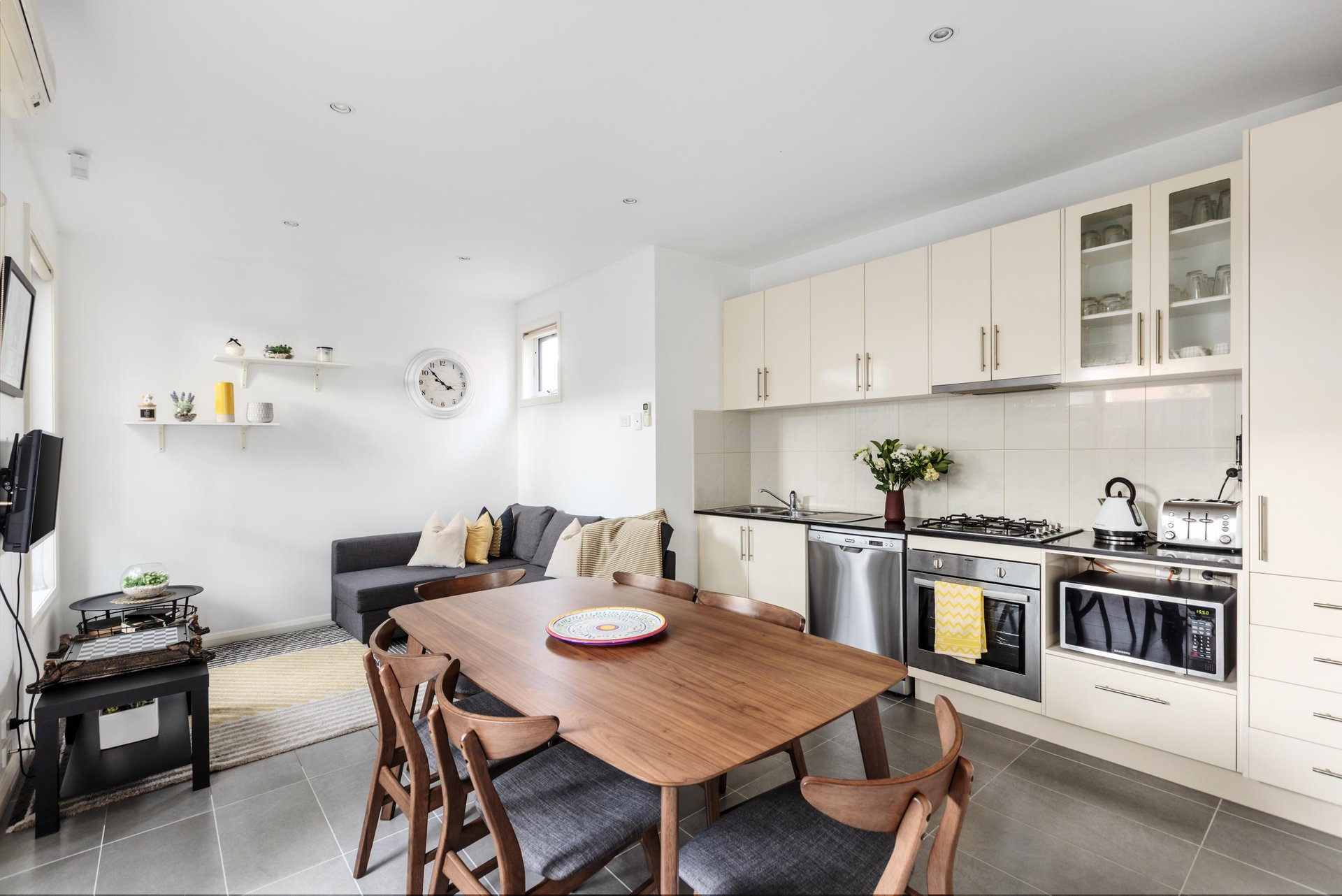 2/1015 Nepean Highway, Moorabbin image 4
