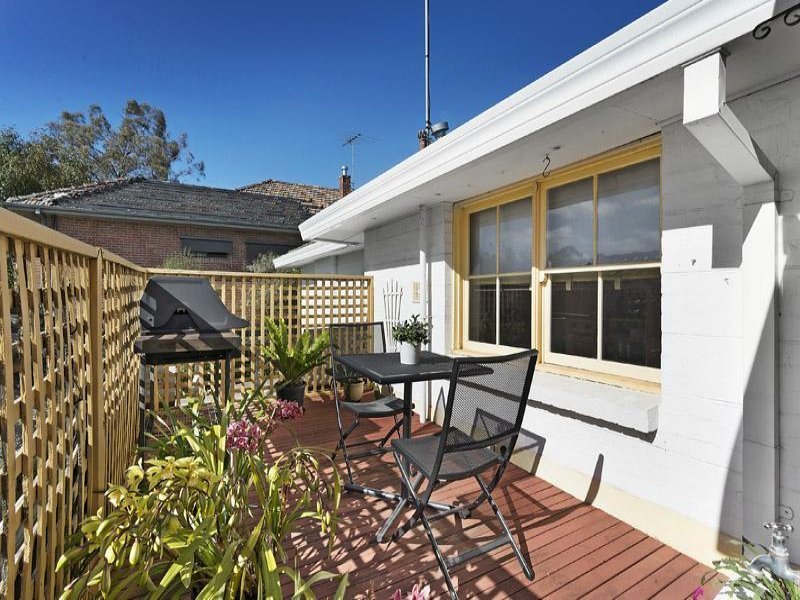 2/1015 Riversdale Road, Surrey Hills image 9