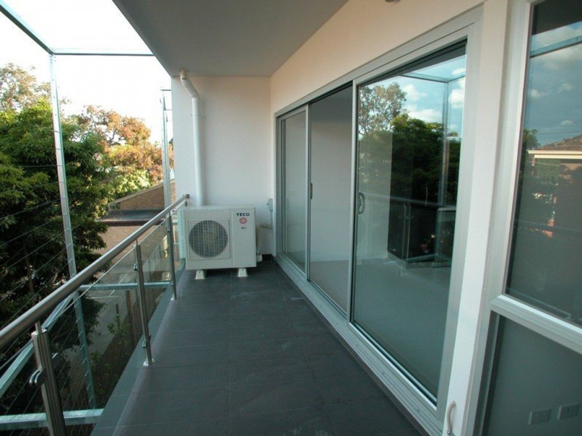 210/174 Riversdale Road, Hawthorn image 5