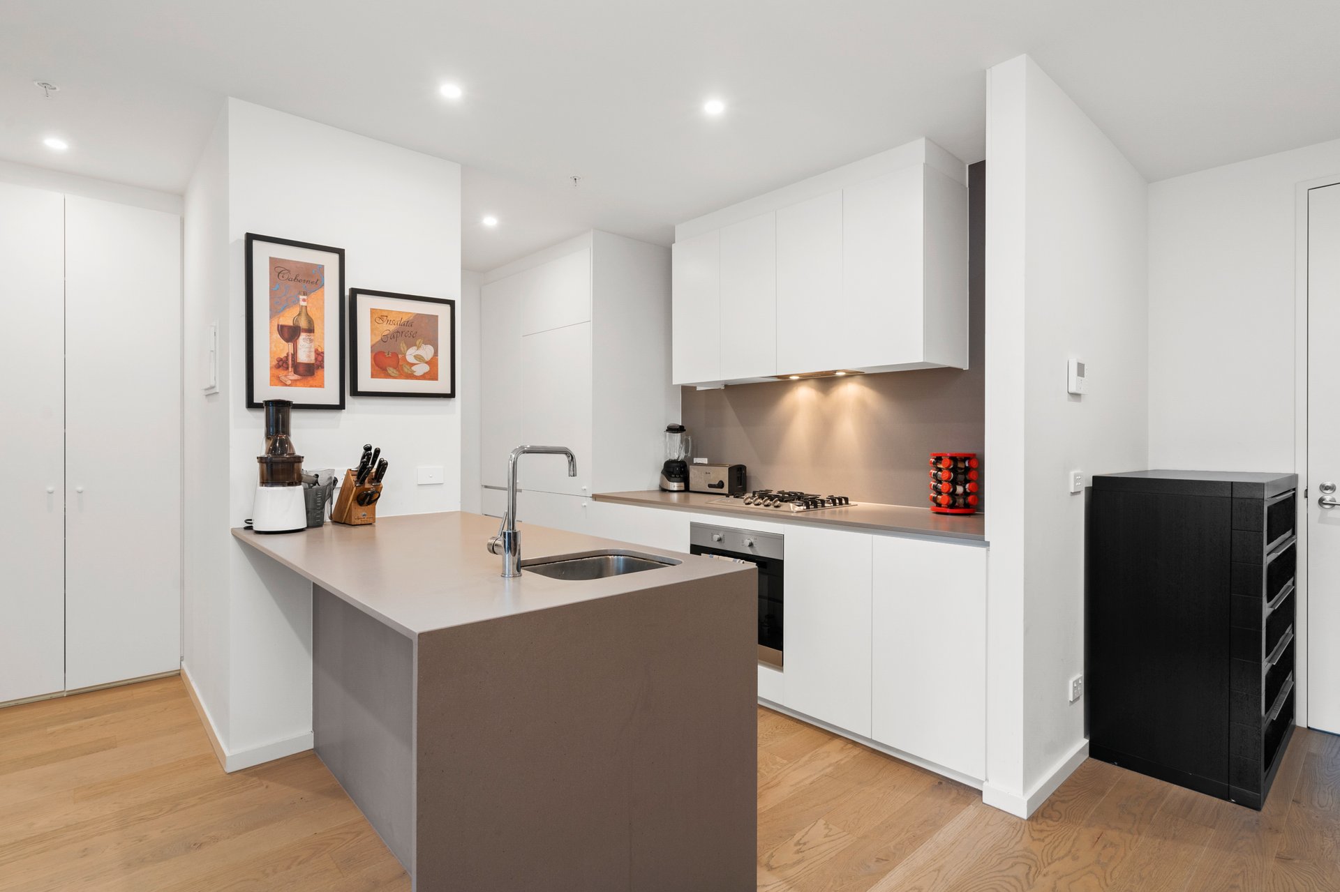 Property Gallery Thumbnail 2