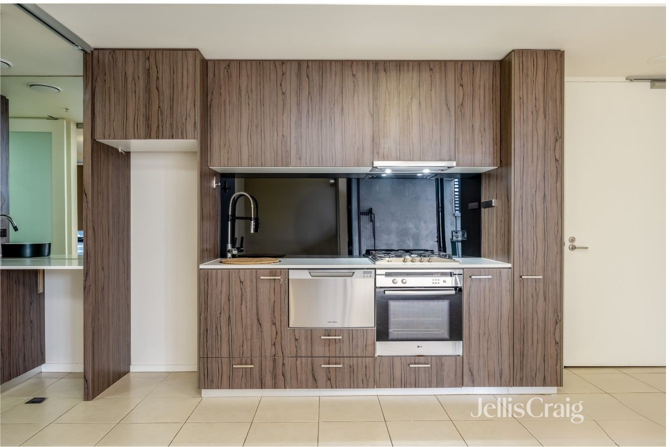 210/1C Michael Street, Brunswick image 2