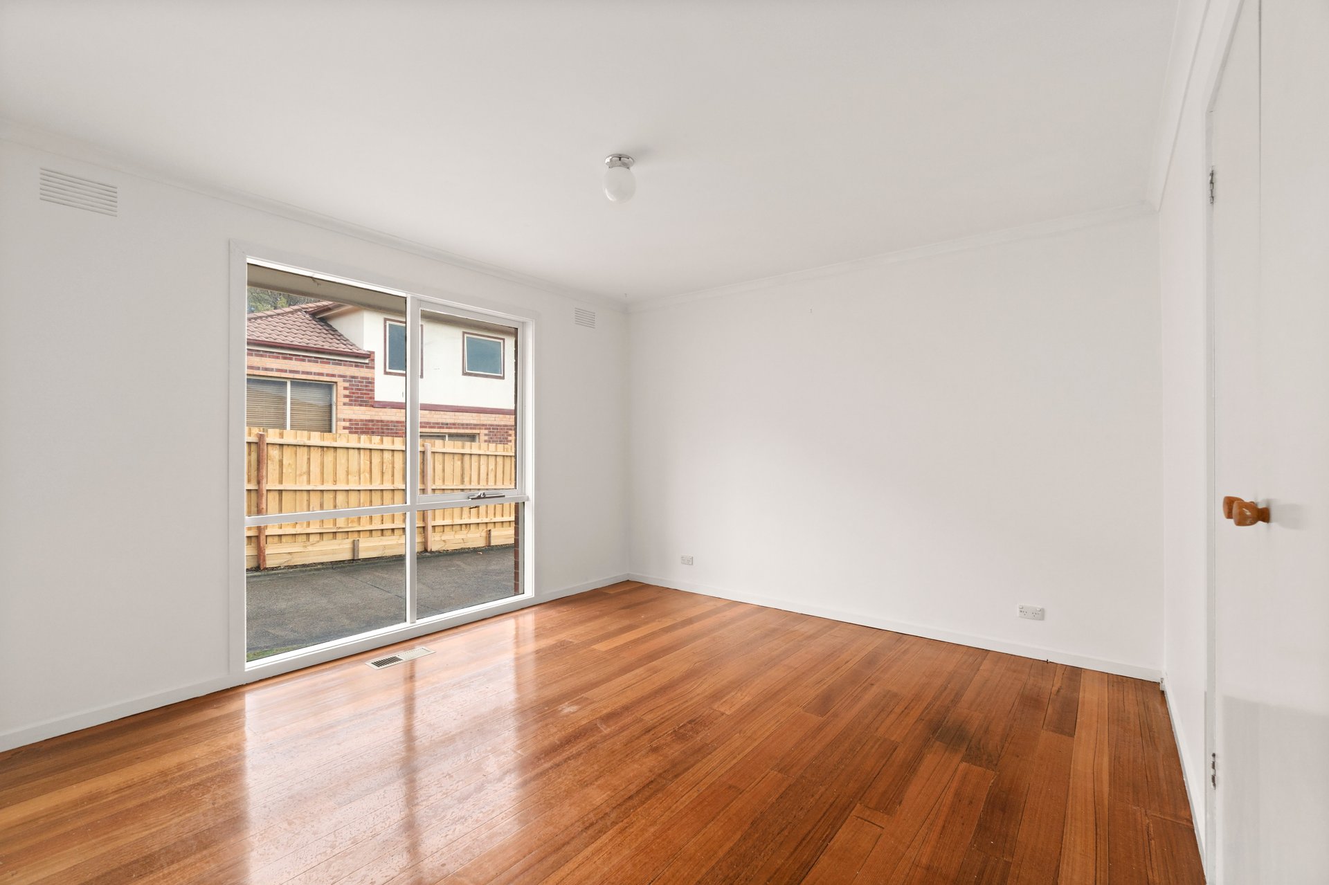 2/102 Dublin Road, Ringwood East image 5