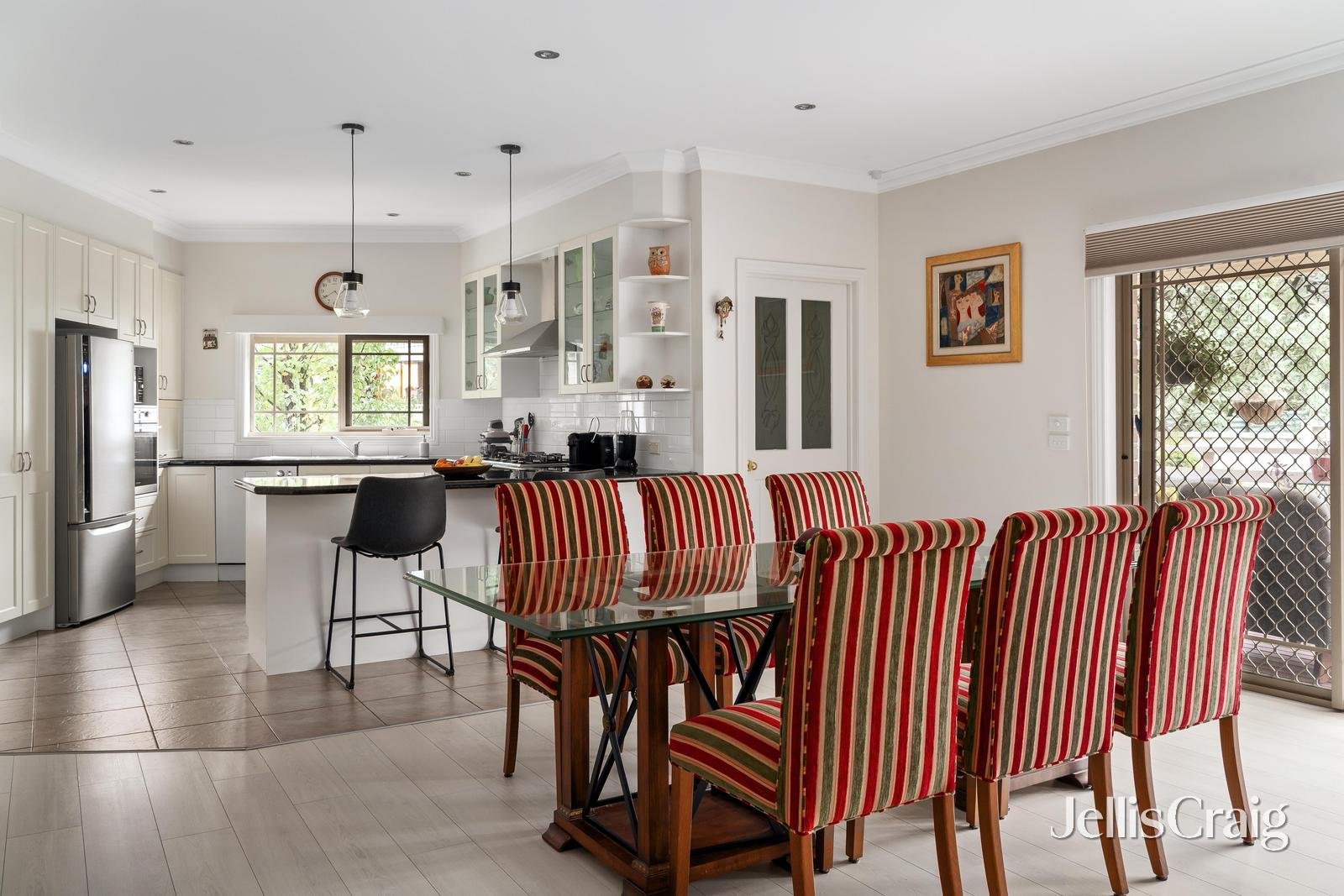 2/102 Harborne Street, Macleod image 5