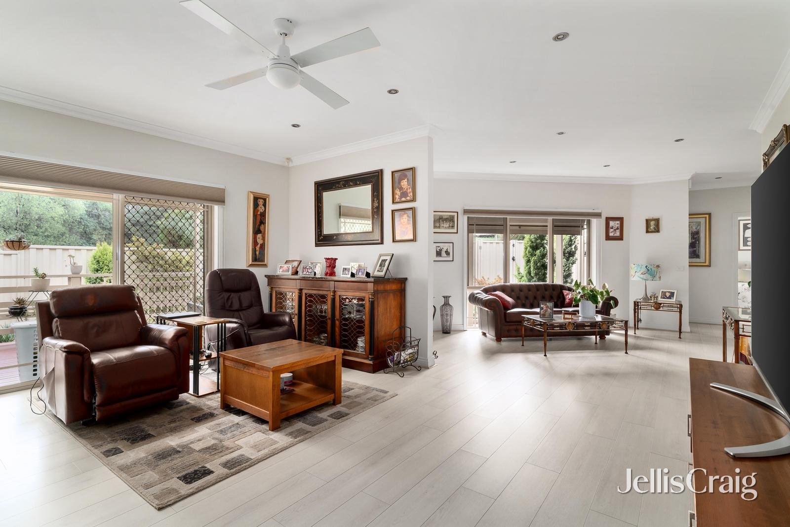 2/102 Harborne Street, Macleod image 8