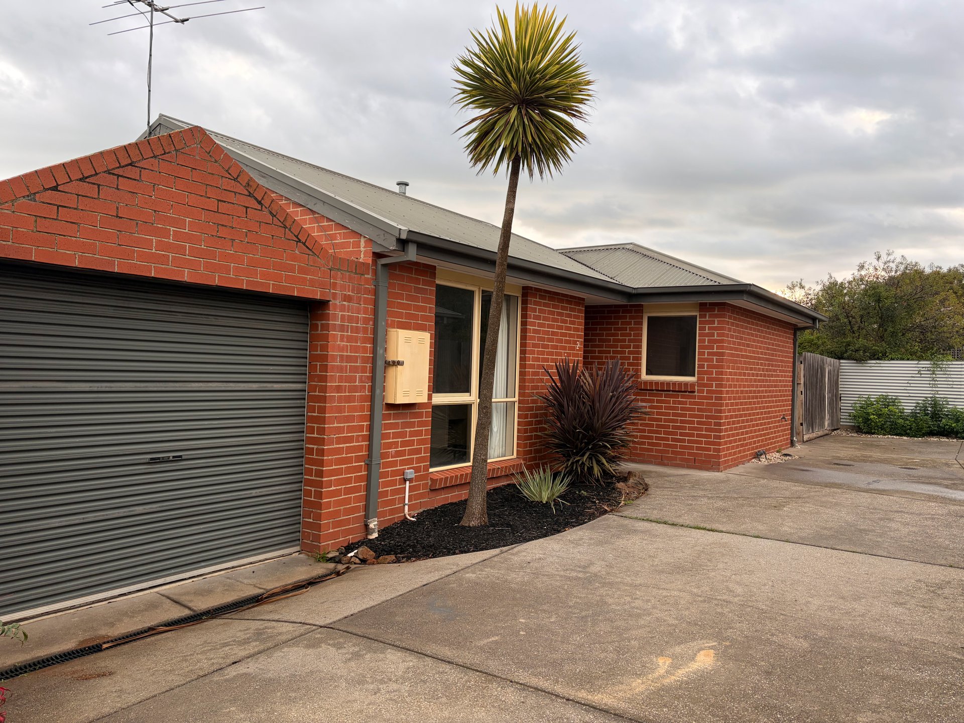 2/102 Main Road, Riddells&nbsp;Creek image 1
