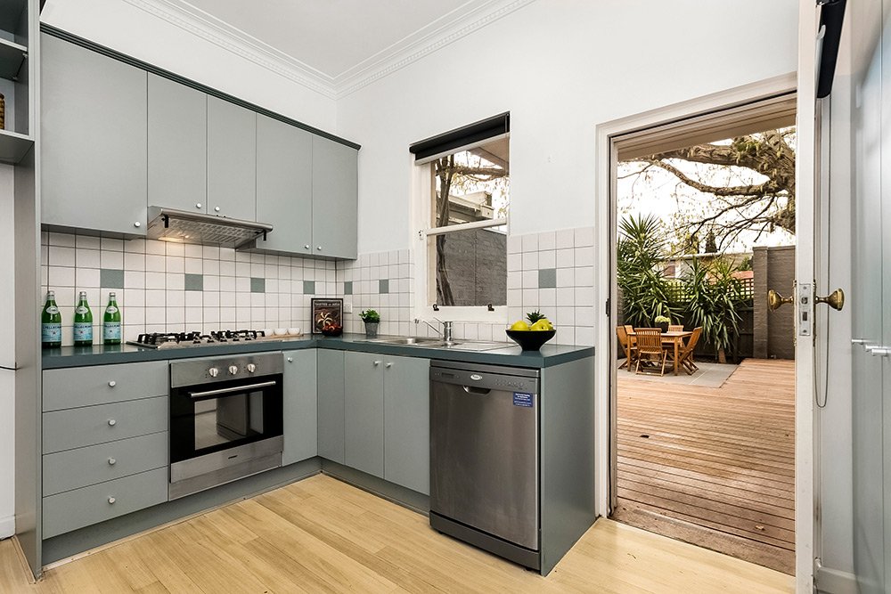 2/102 Milton Street, Elwood image 4