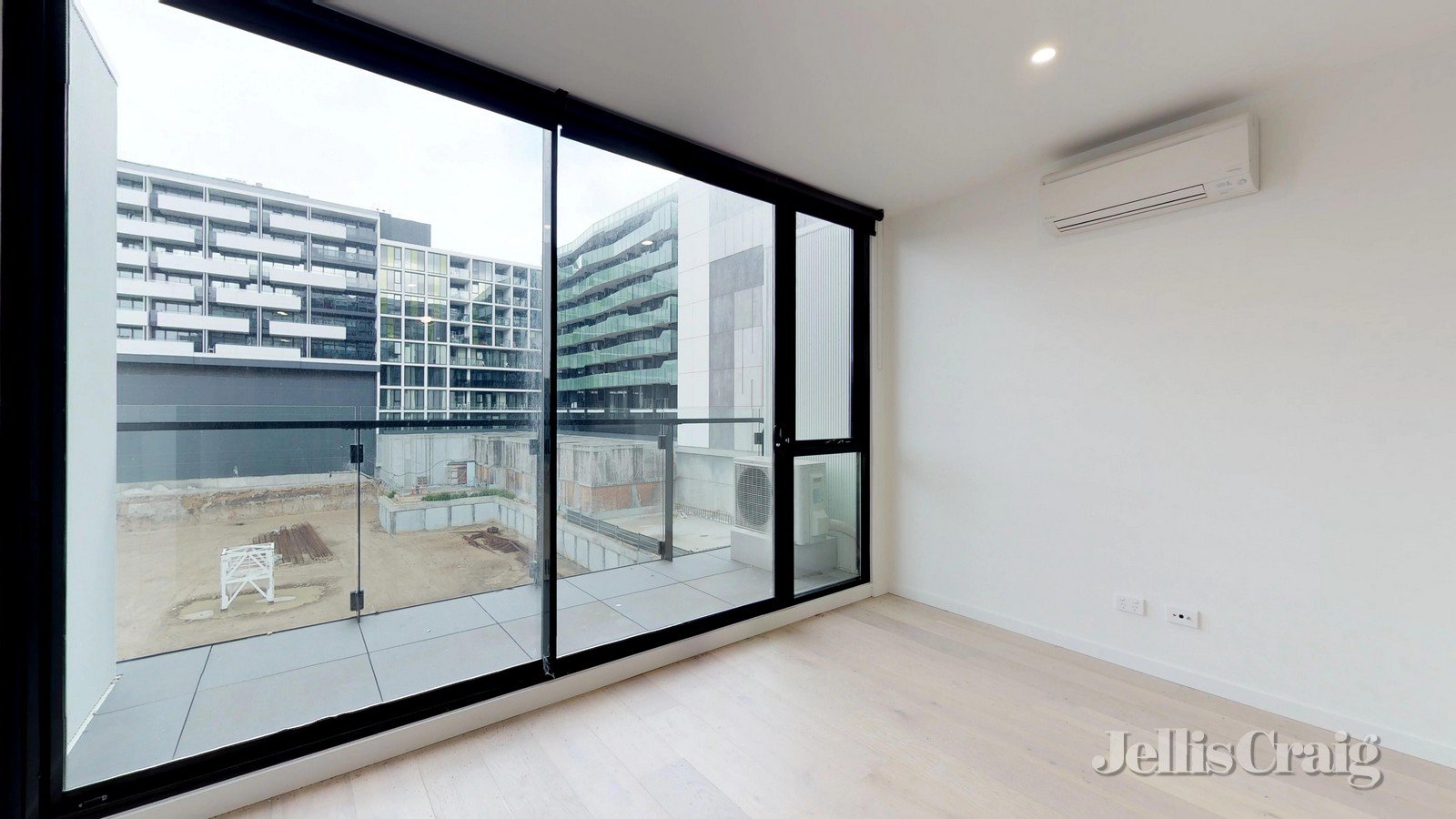 210/20 Shamrock Street, Abbotsford image 2