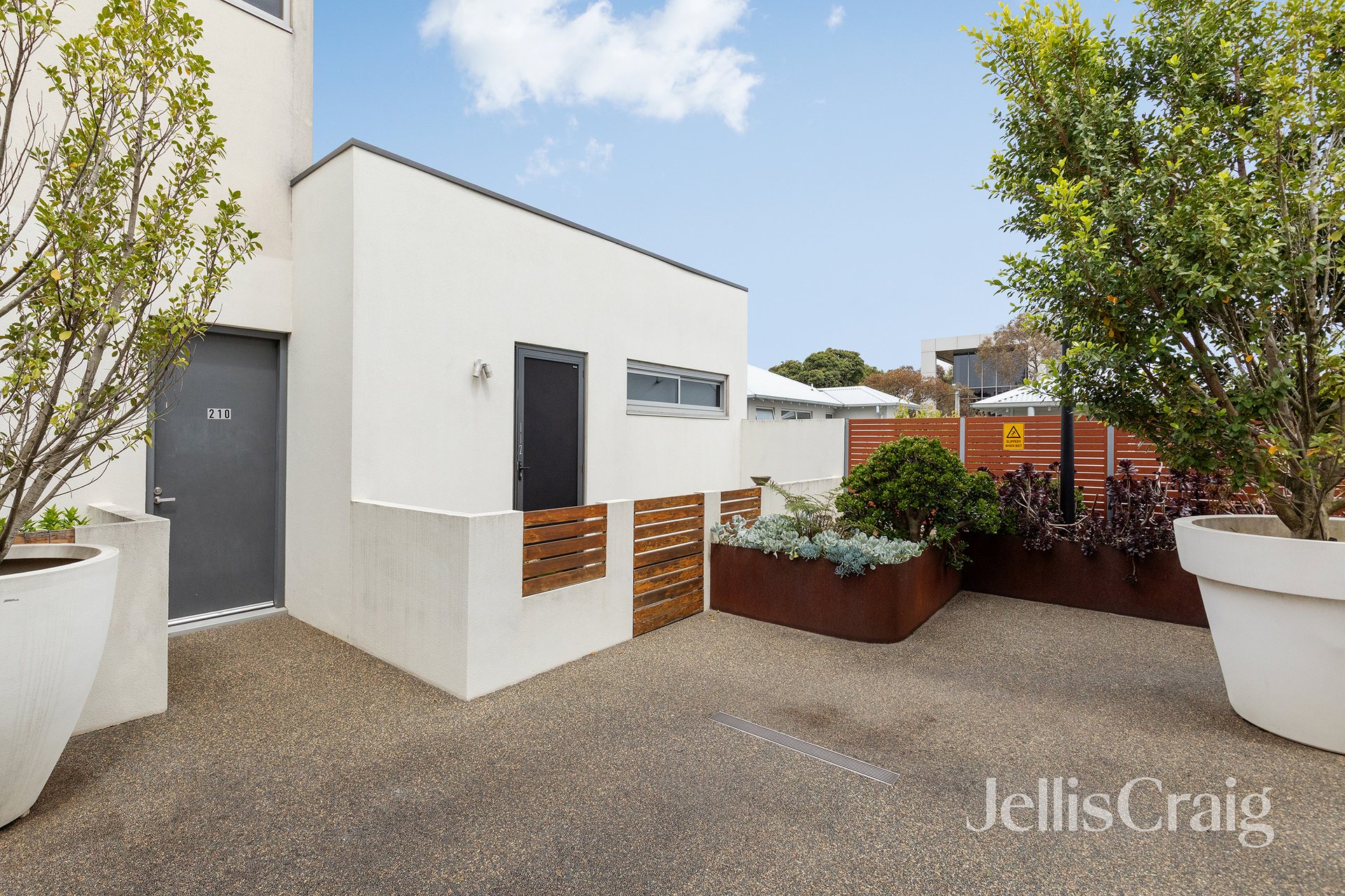 210/264 Waterdale Road, Ivanhoe image 2