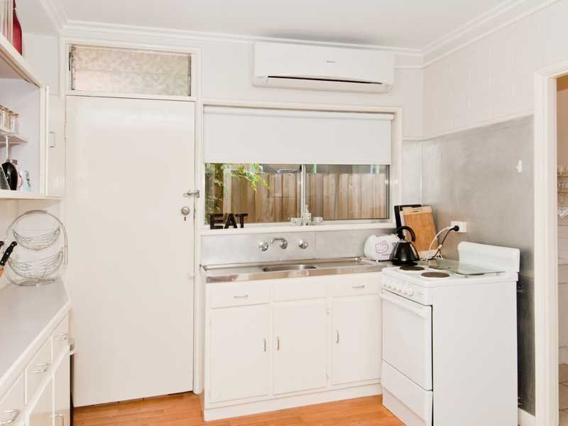 2/103 Gertrude Street, Geelong West image 3