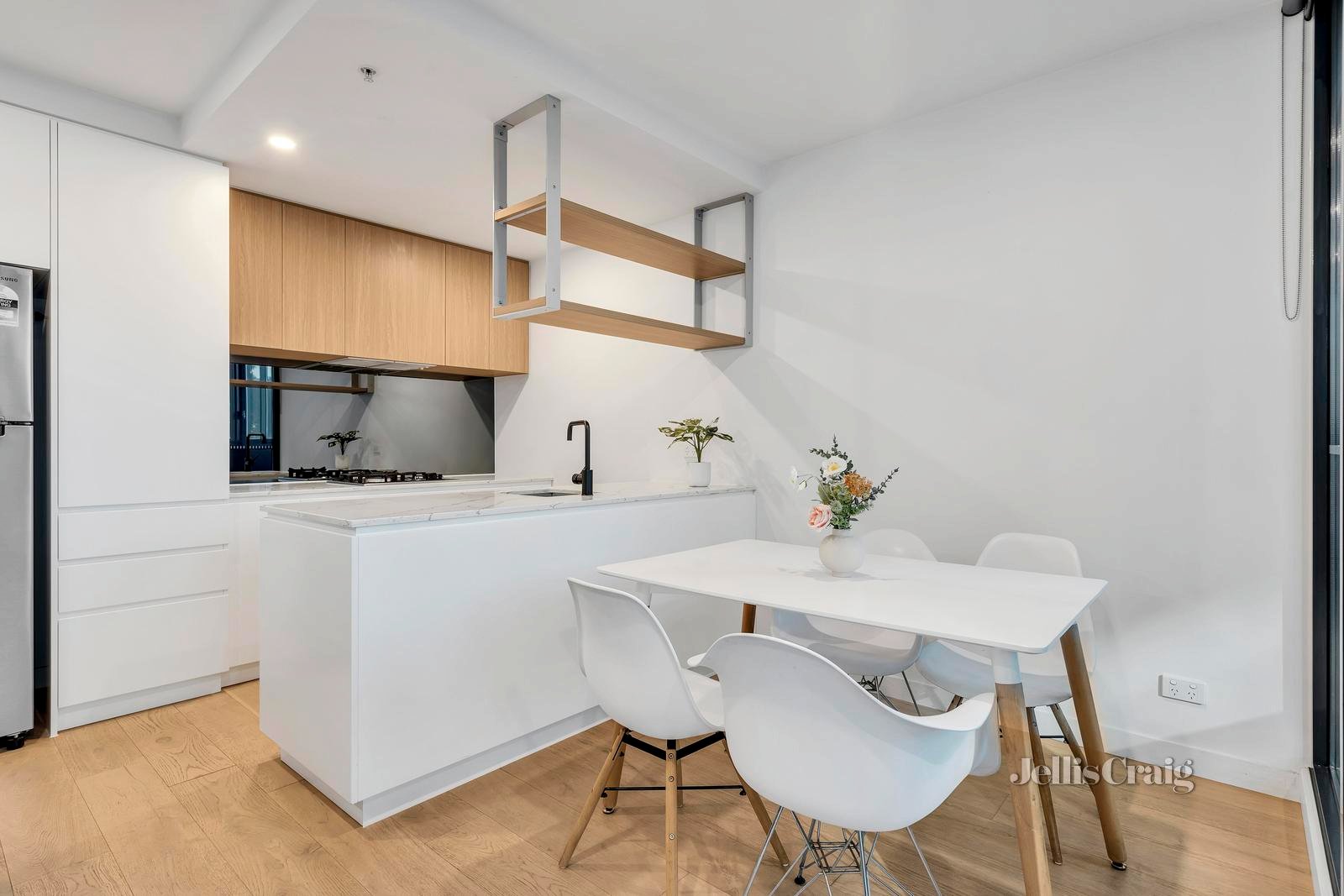 210/3 Olive York Way, Brunswick West image 2