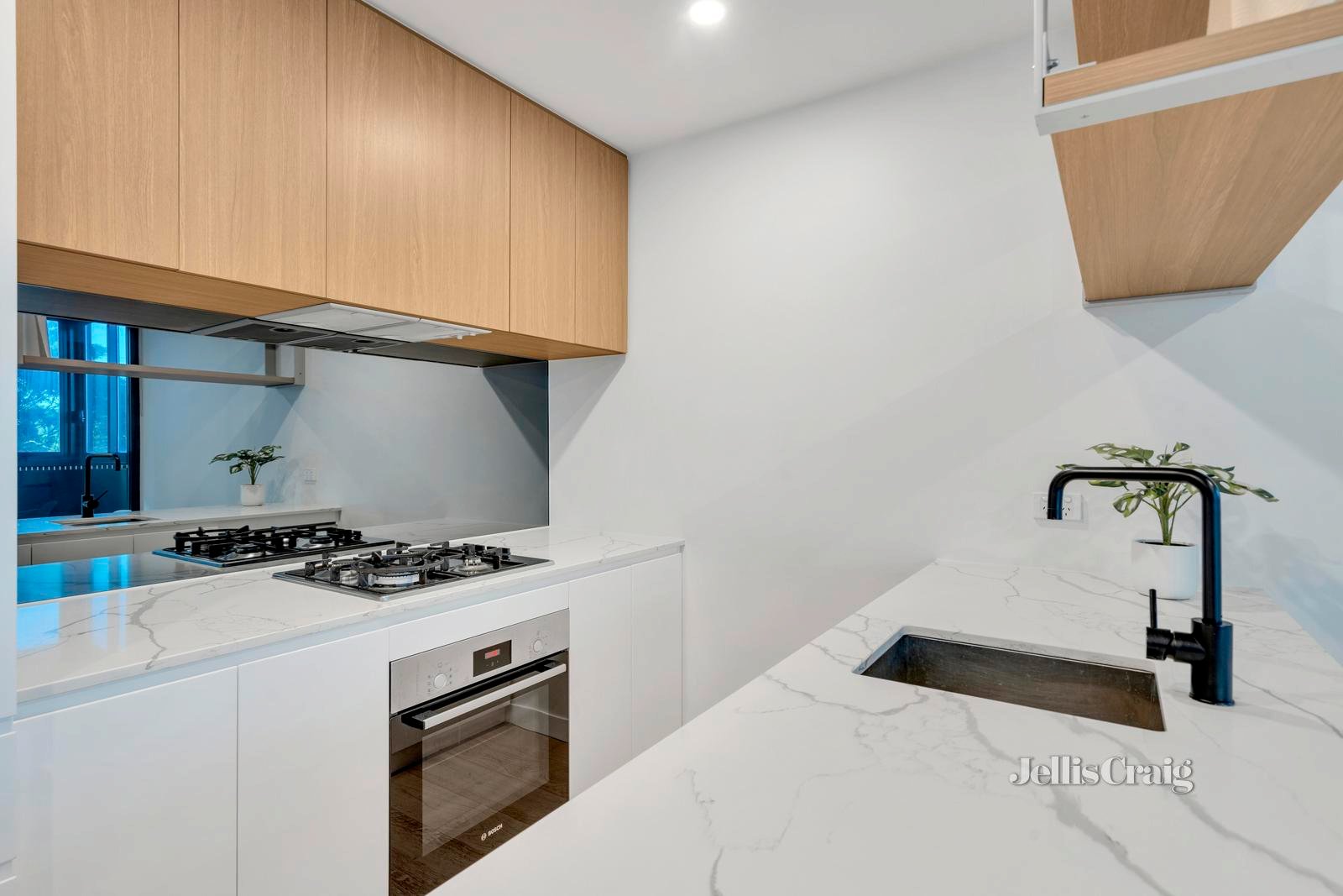 210/3 Olive York Way, Brunswick West image 3